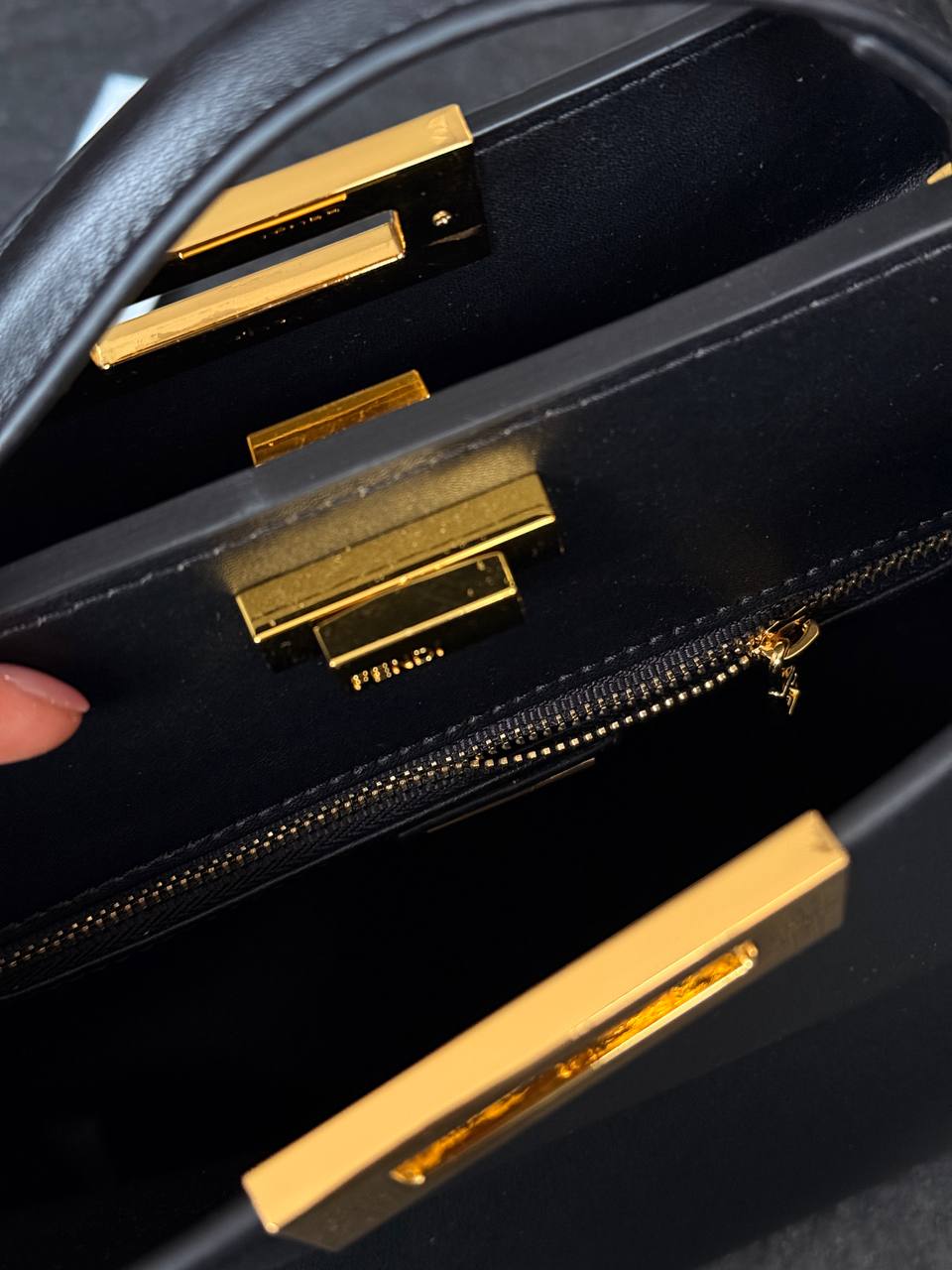 Fendi Black Leather Large Iconic Essentially Peekaboo Top Handle Bag - 5