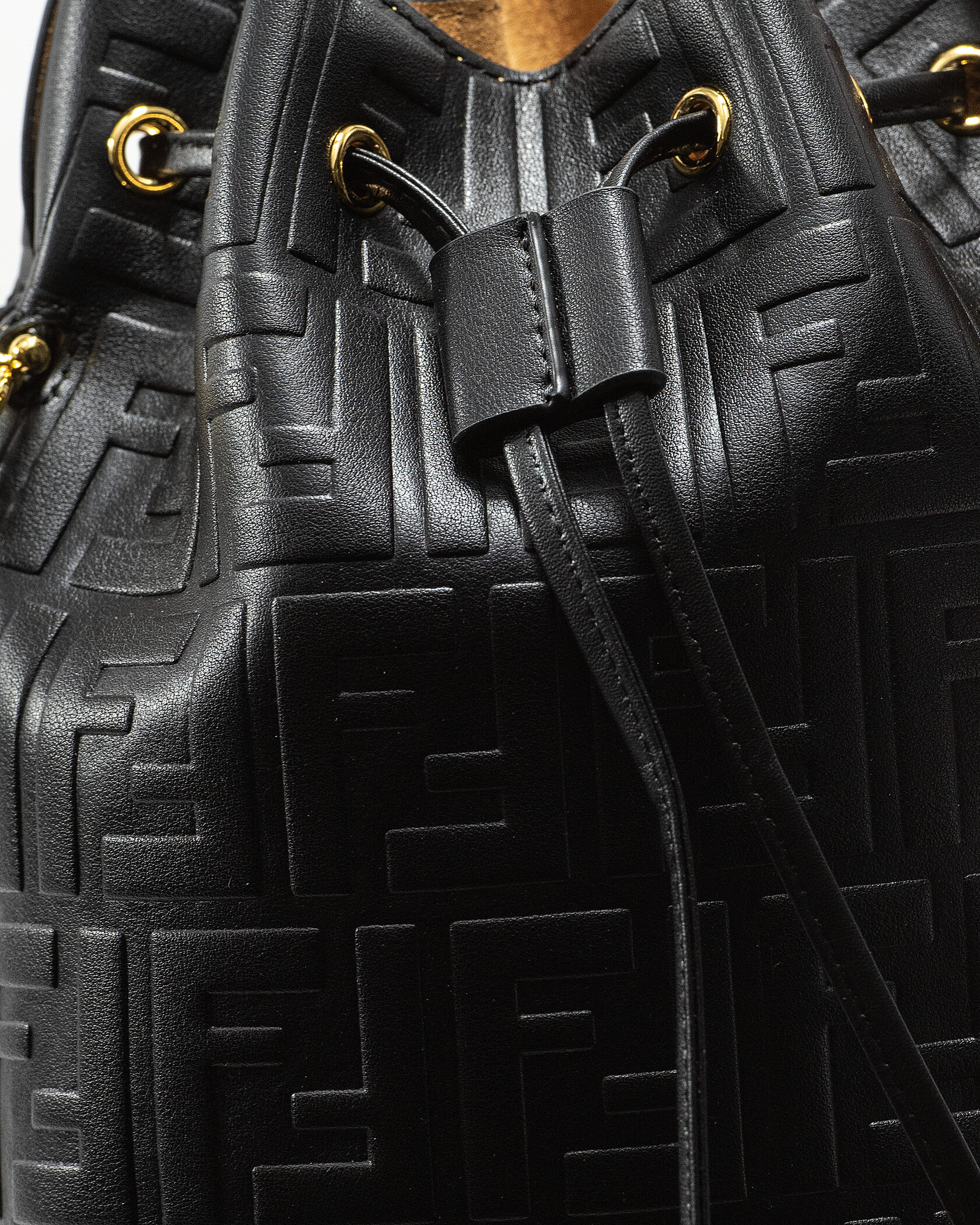 Fendi Mon Trésor bag in black embossed FF leather - 11