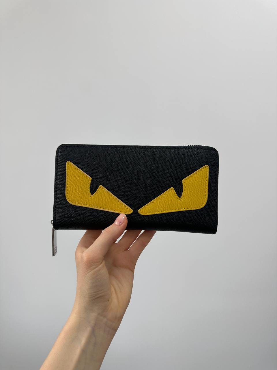 Fendi Zip Around Black Leather Wallet Fendi Eyes - 4