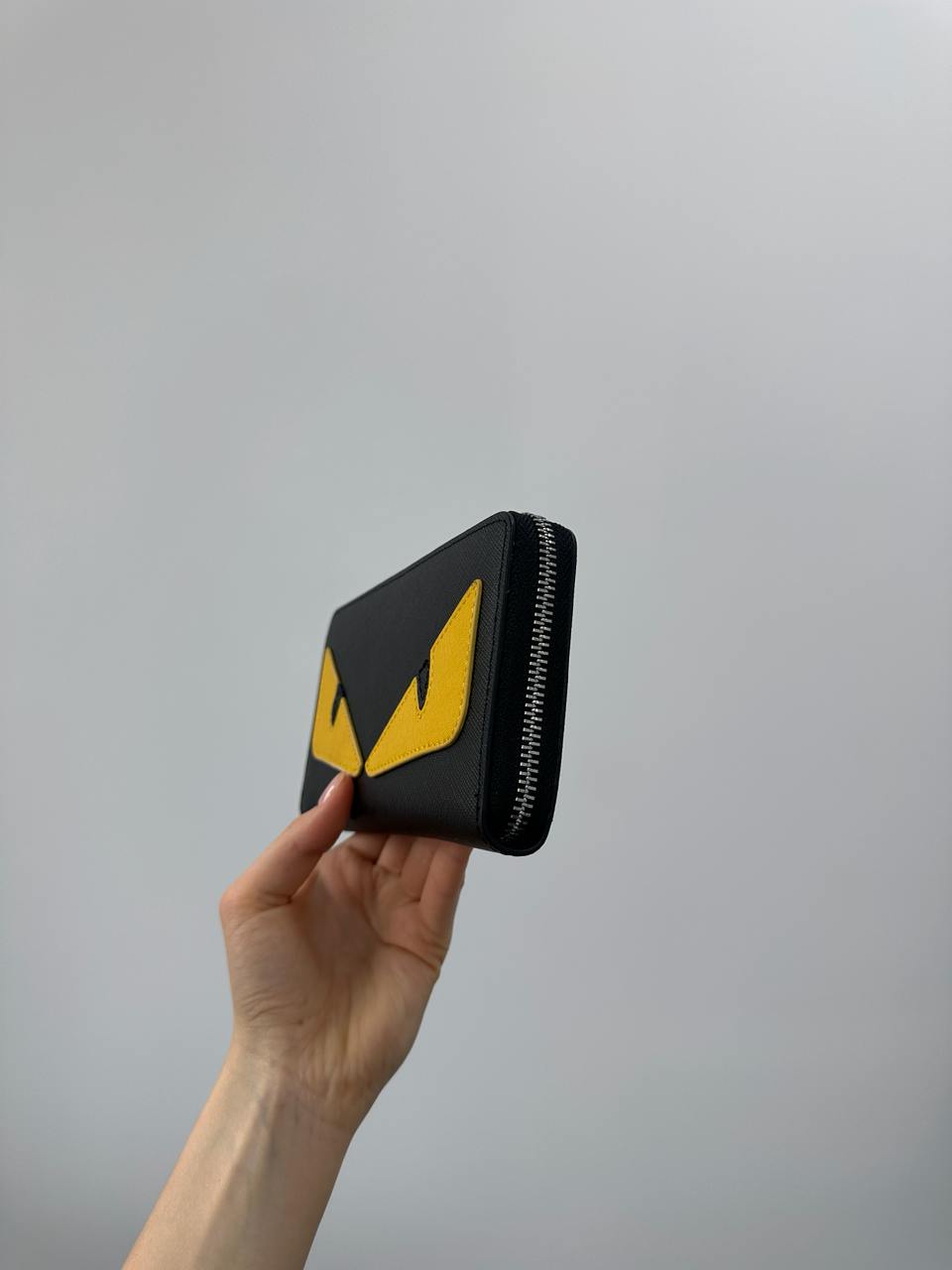 Fendi Zip Around Black Leather Wallet Fendi Eyes - 6