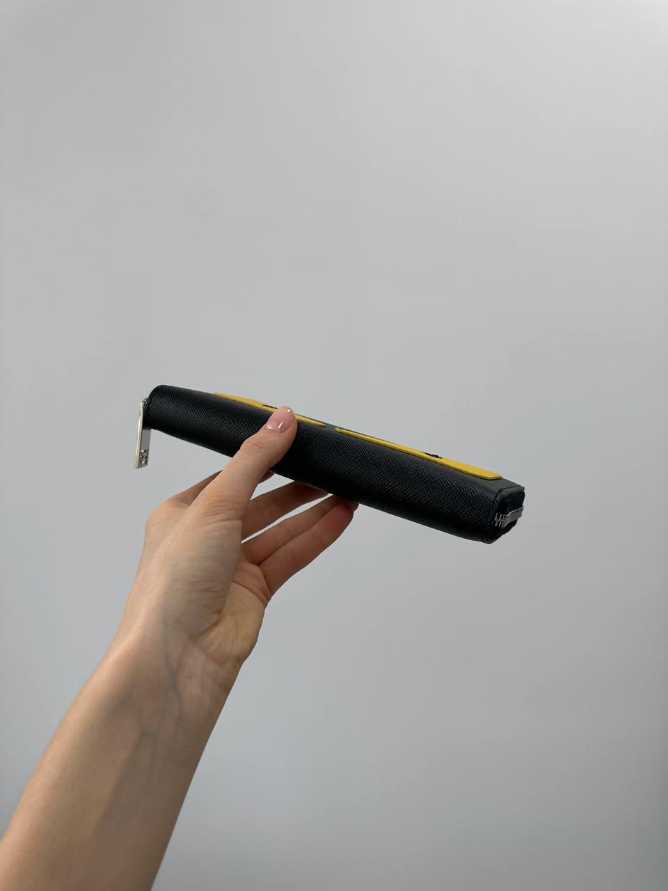 Fendi Zip Around Black Leather Wallet Fendi Eyes - 8