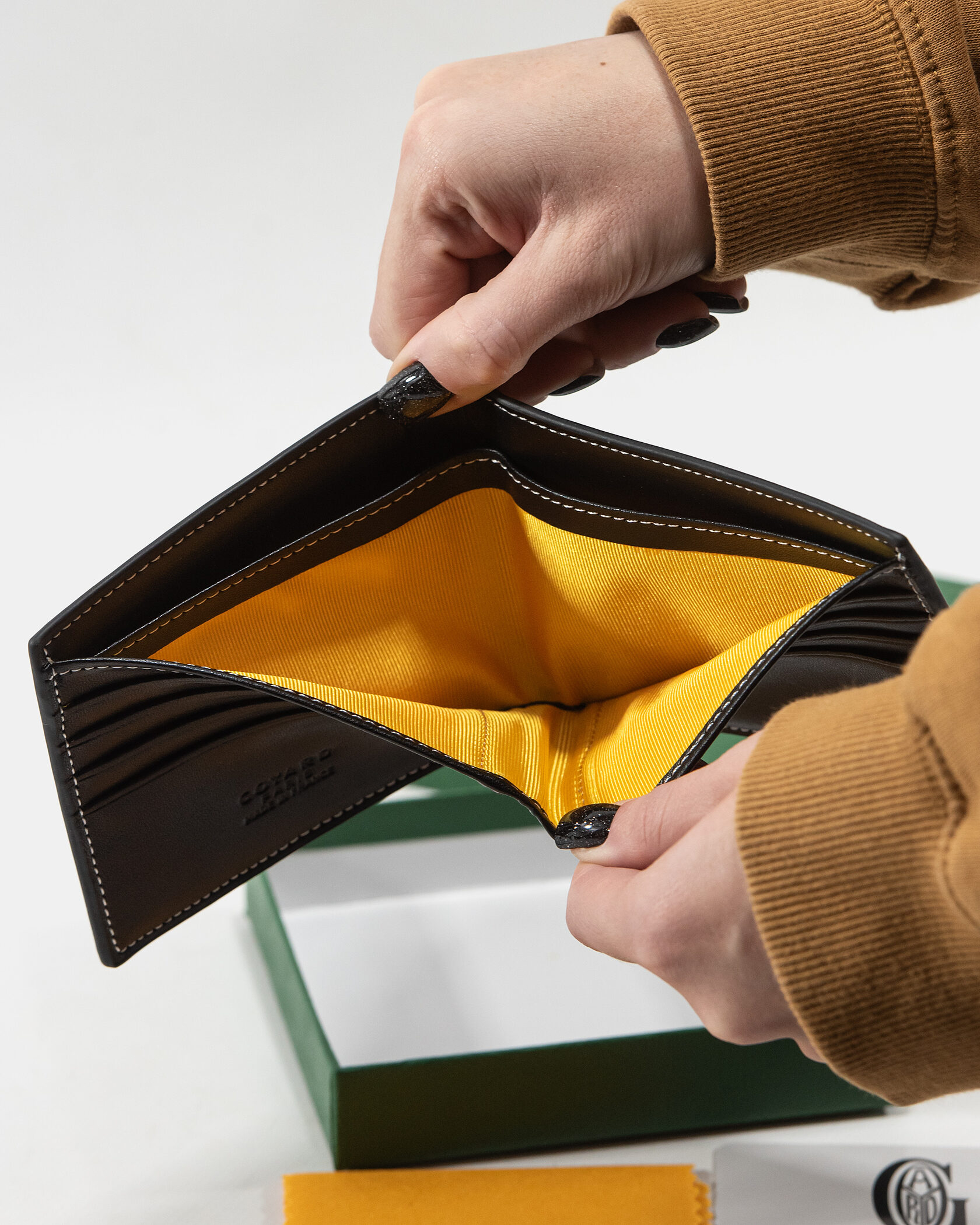 Goyard Victoire Wallet Black - 5