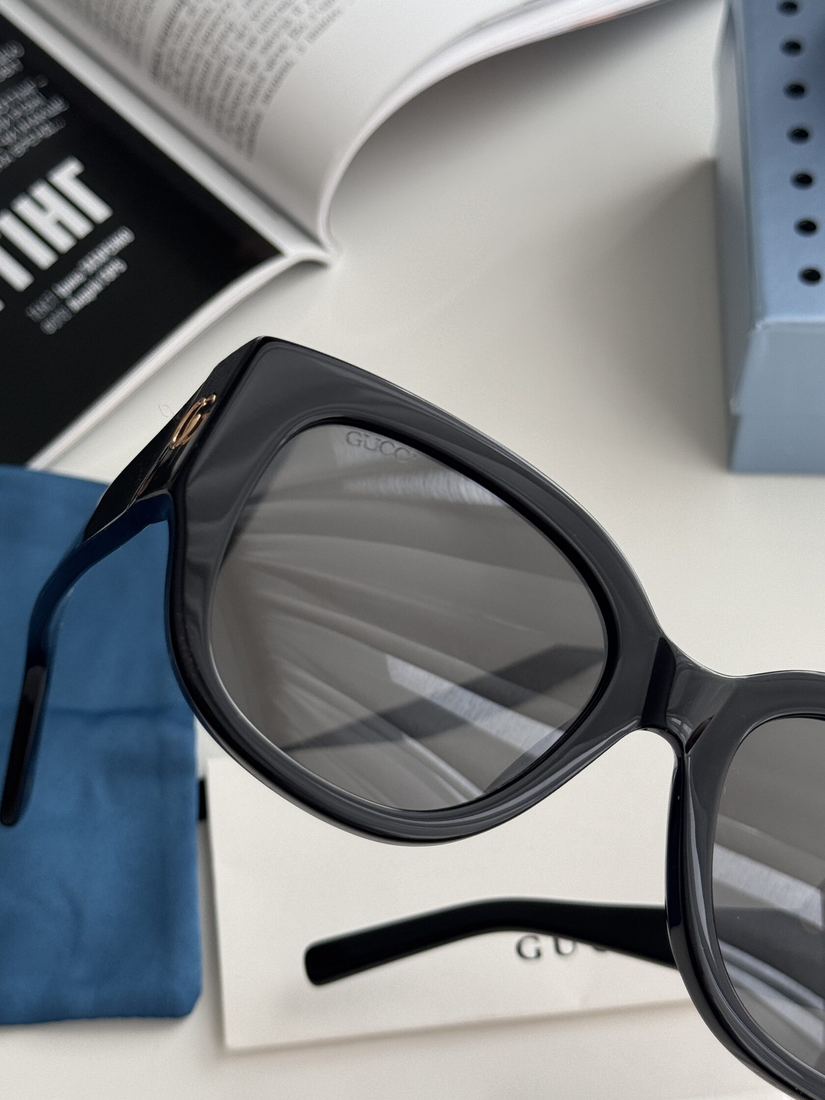 Gucci Black/Gold GG1599SA 001 - 6