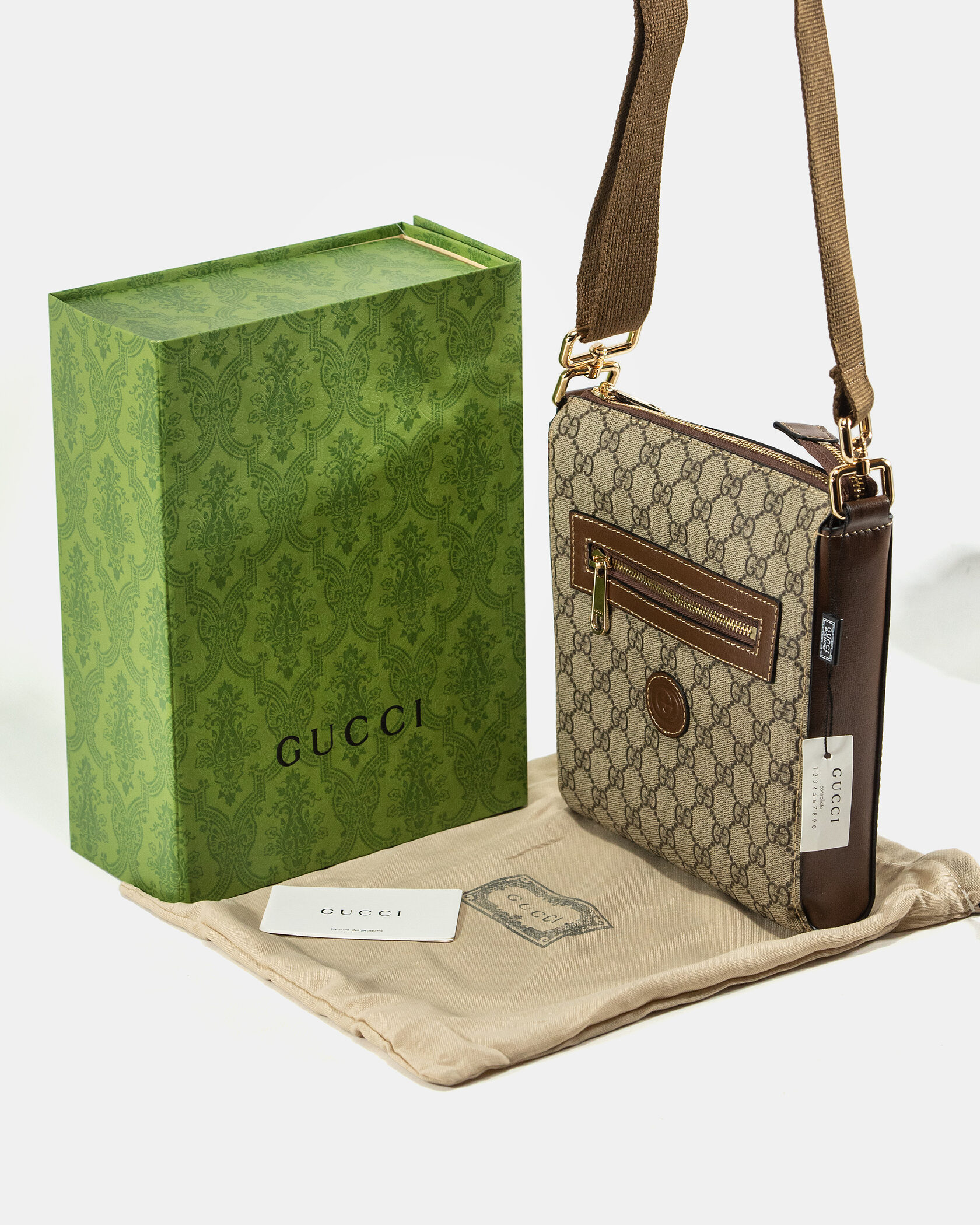 Gucci GG Supreme Classic Messenger - 2