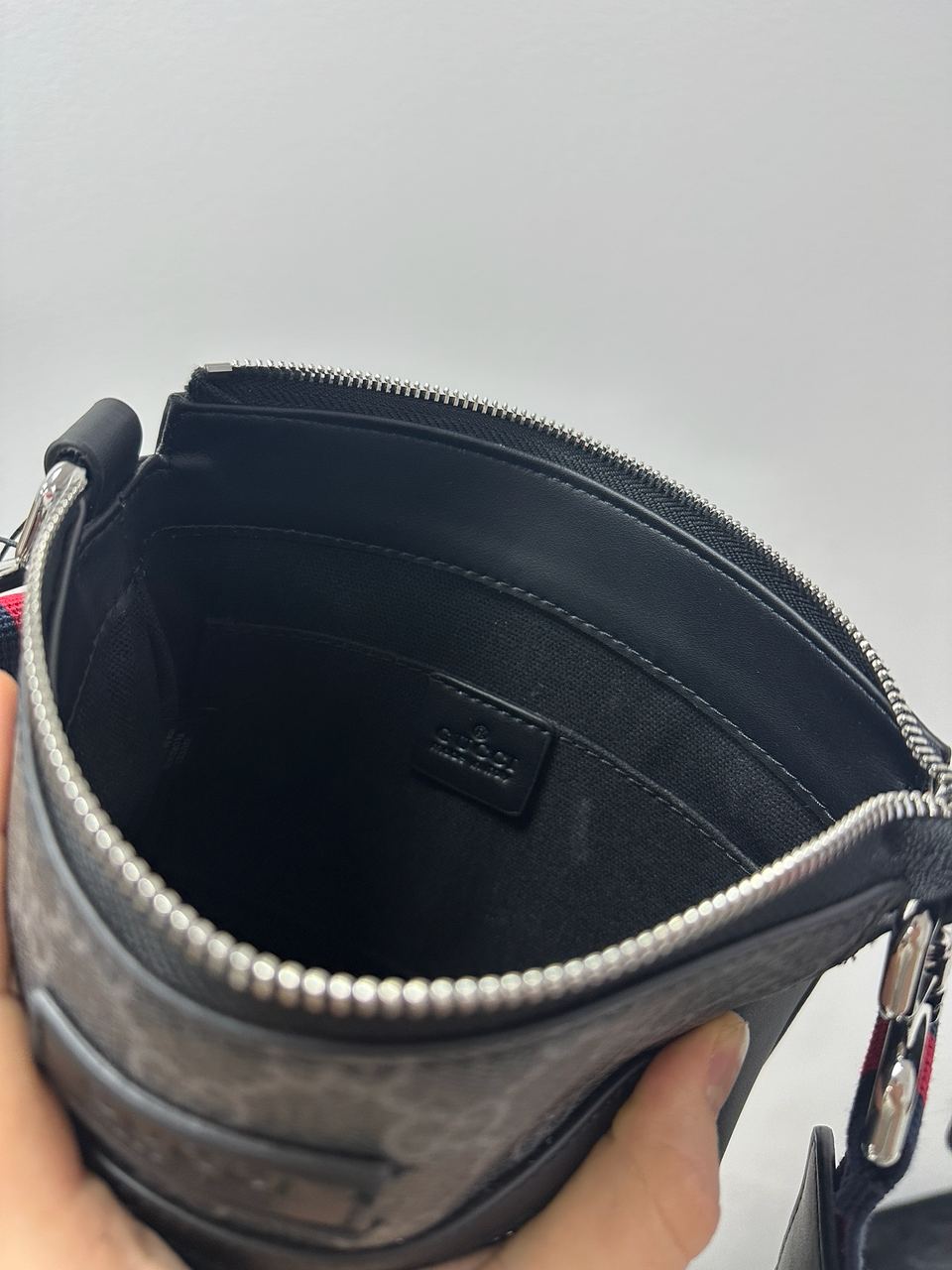 Gucci GG Supreme Shoulder Bag Grey - 13