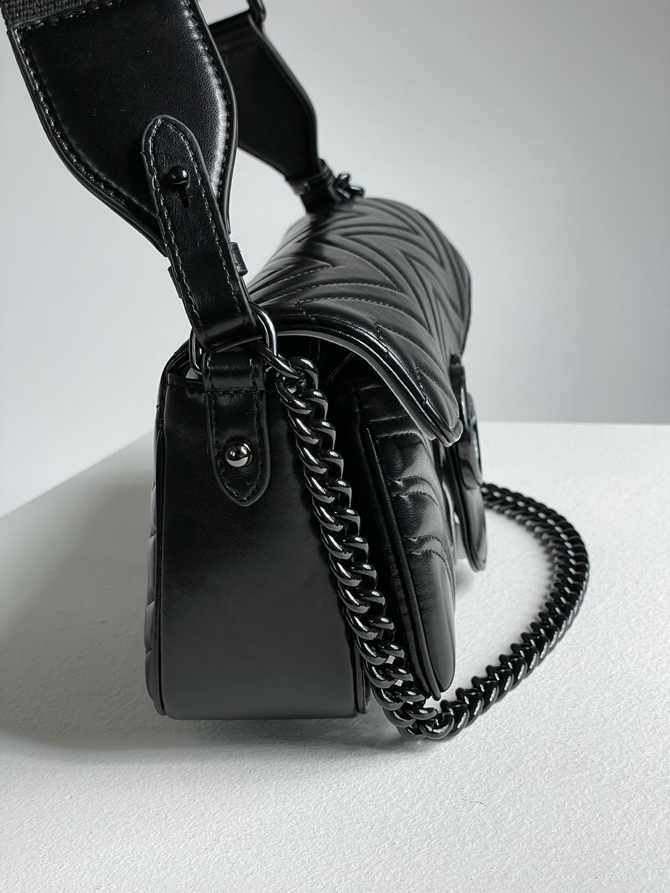 Gucci Marmont Medium Shoulder Bag Total Black - 17