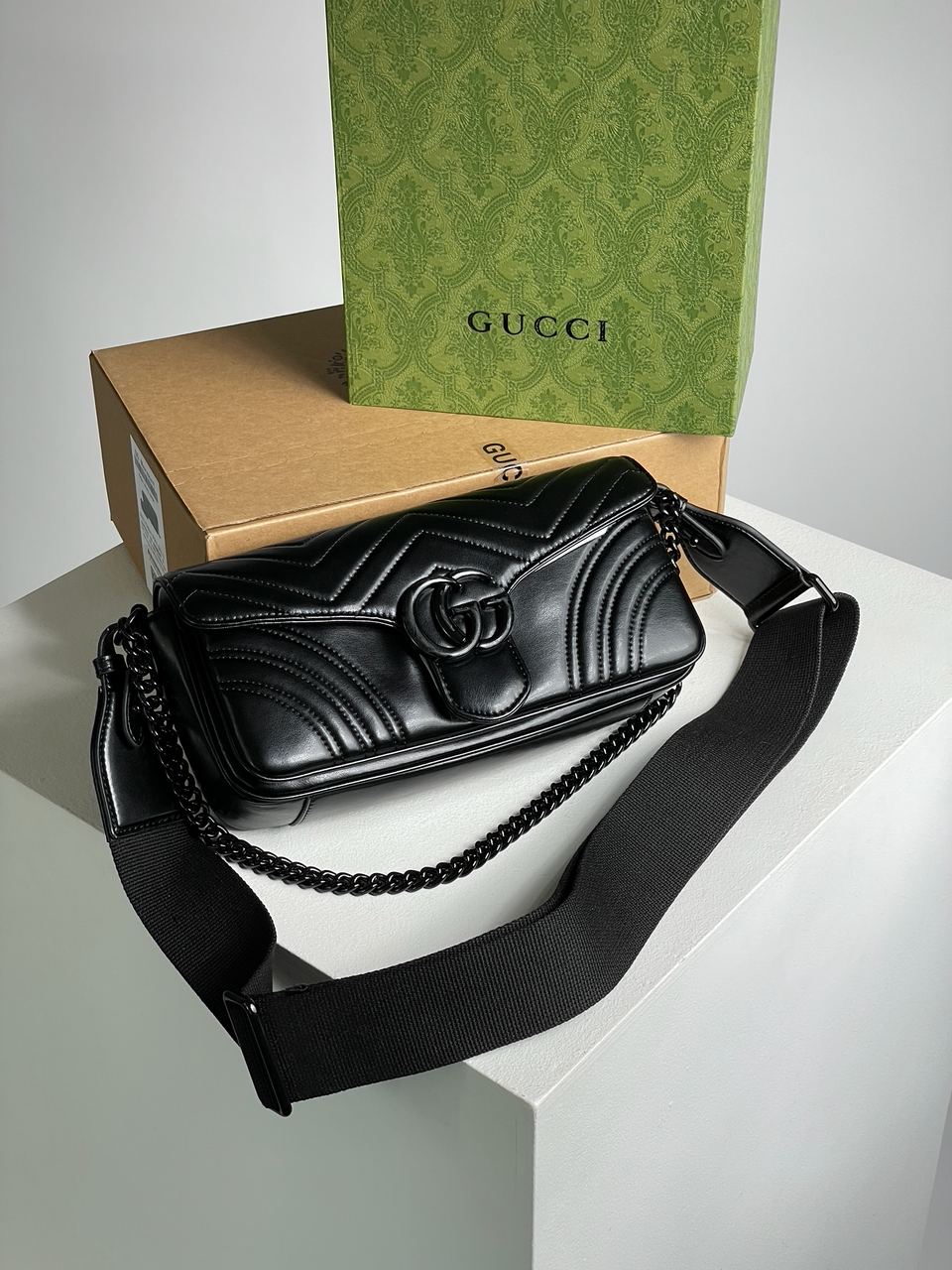 Gucci Marmont Medium Shoulder Bag Total Black - 3