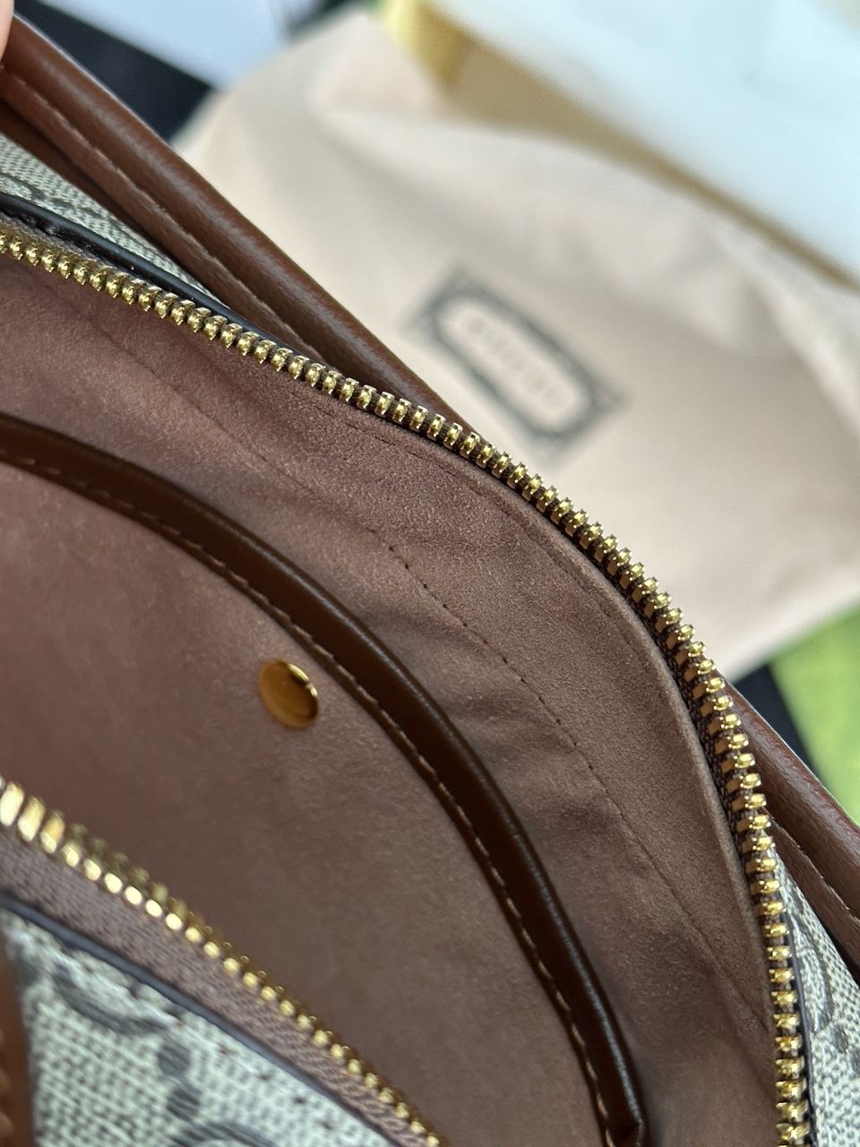 Gucci Mini Bag With Interlocking G - 27