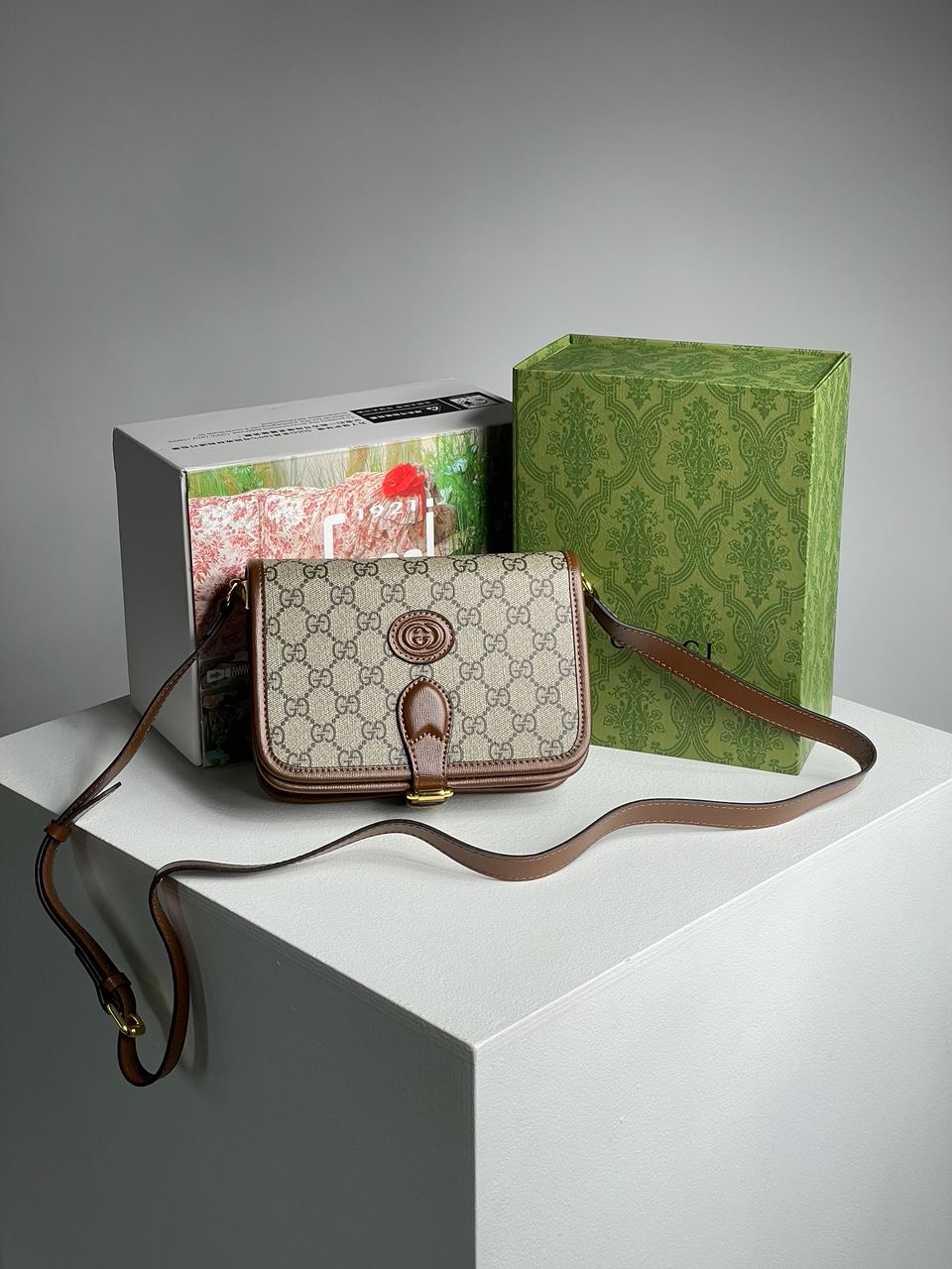 Gucci Mini Shoulder Bag With Interlocking G - 3