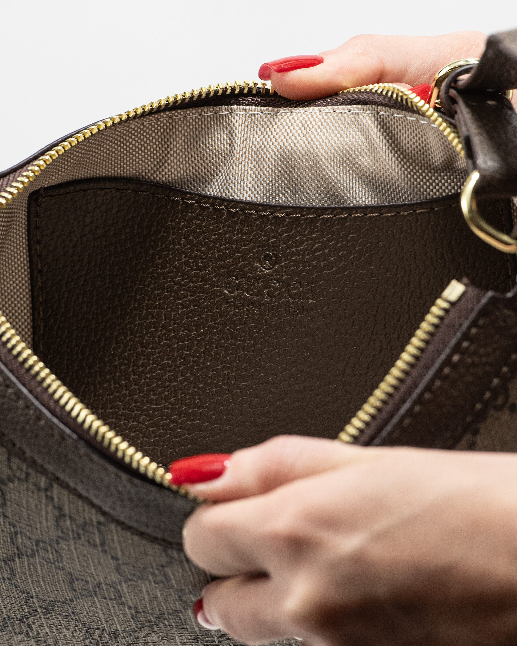 Gucci Ophidia Gg Medium Handbag Brown - 12