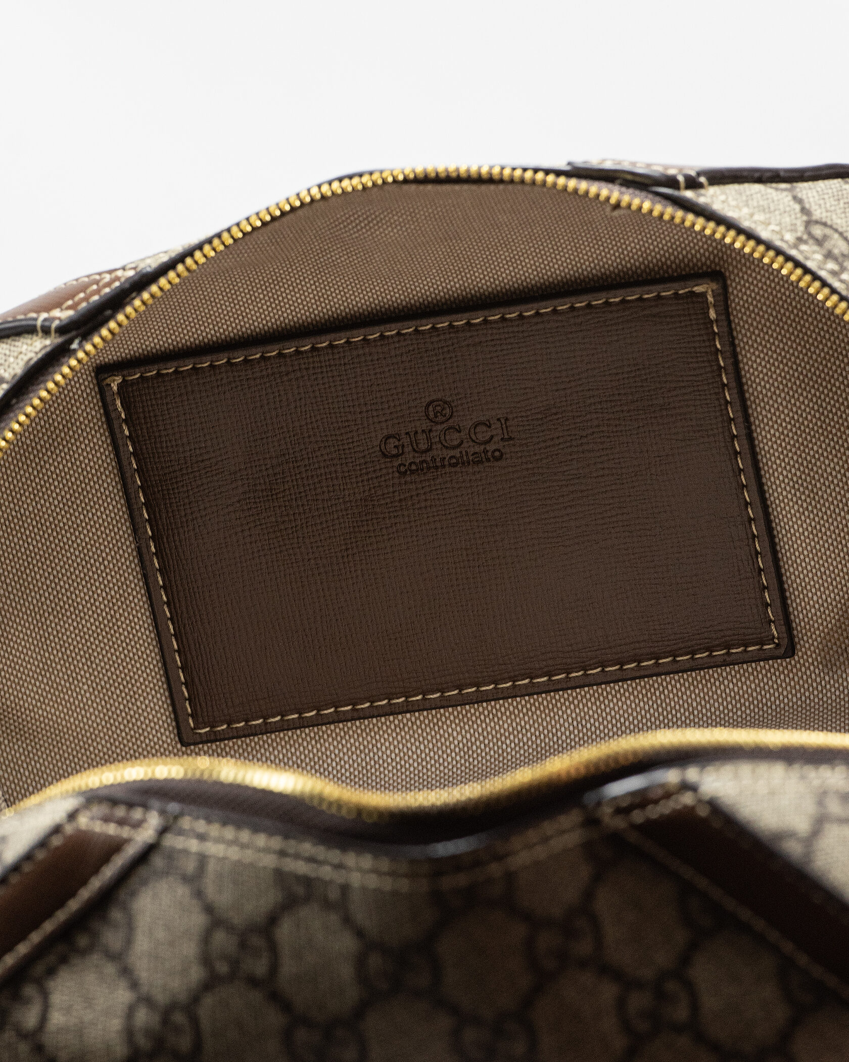 Gucci Small Interlocking G Sports Bag - 14