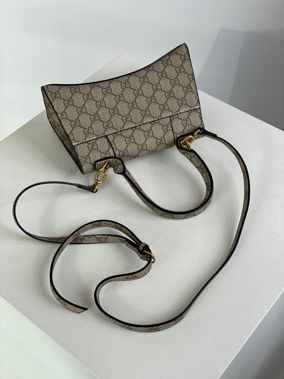 Gucci X Balenciaga Hourglass Hacker Aria Supreme - 13