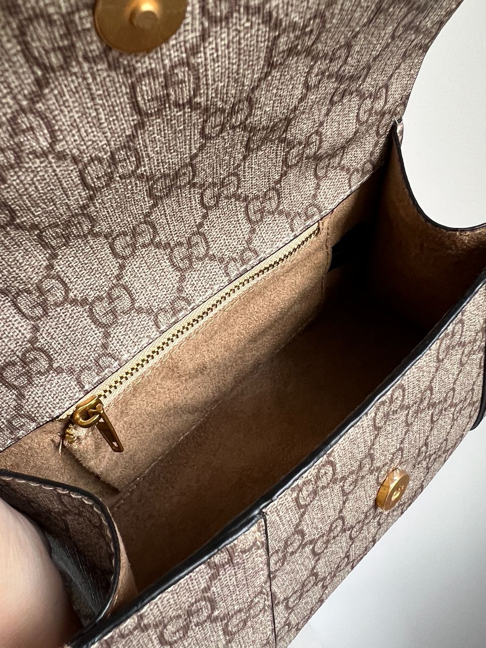 Gucci X Balenciaga Hourglass Hacker Aria Supreme - 21