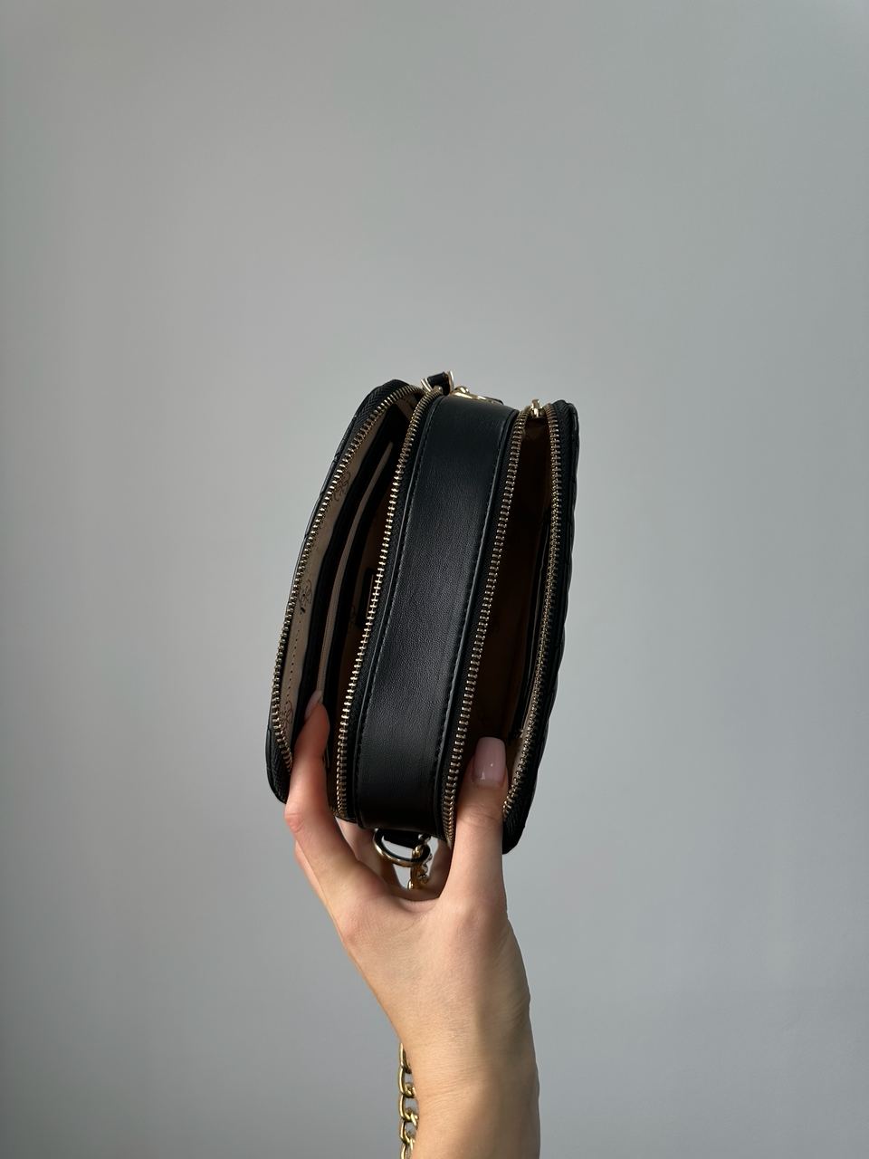 Guess Noelle Crossbody Camera Bag Black - 8