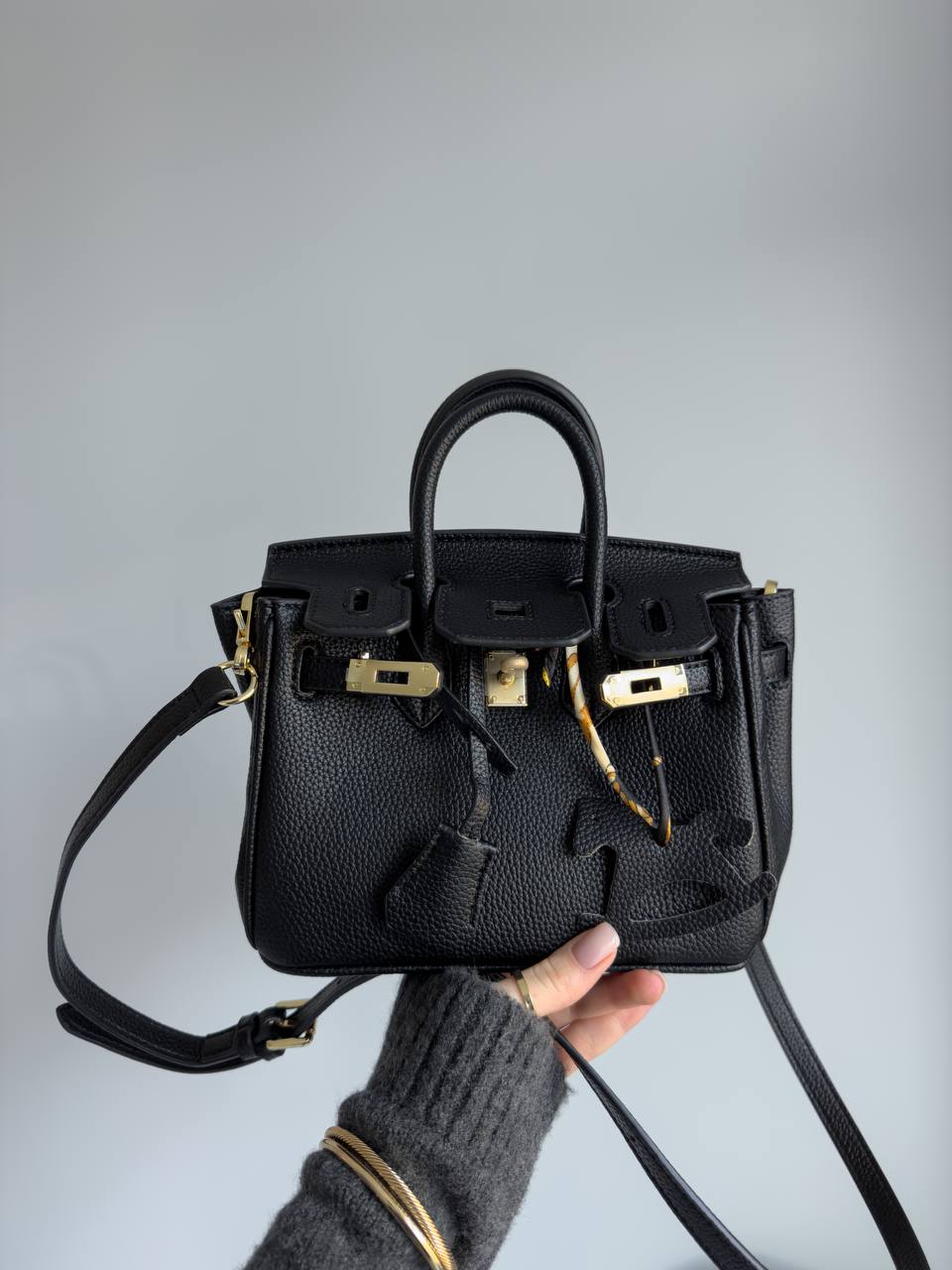 Hermès Birkin 20 Bag in Black Leather - 10