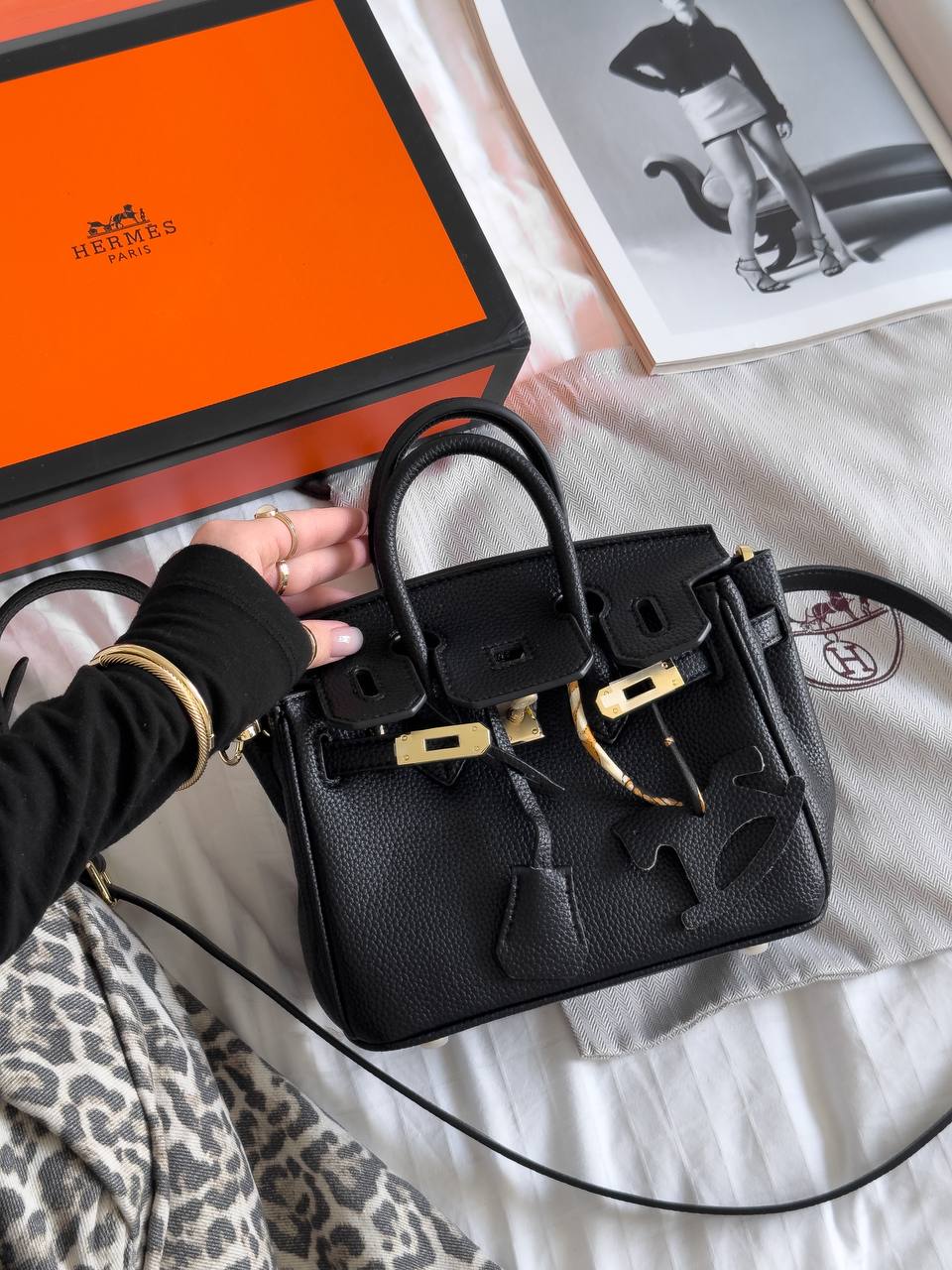 Hermès Birkin 20 Bag in Black Leather - 12