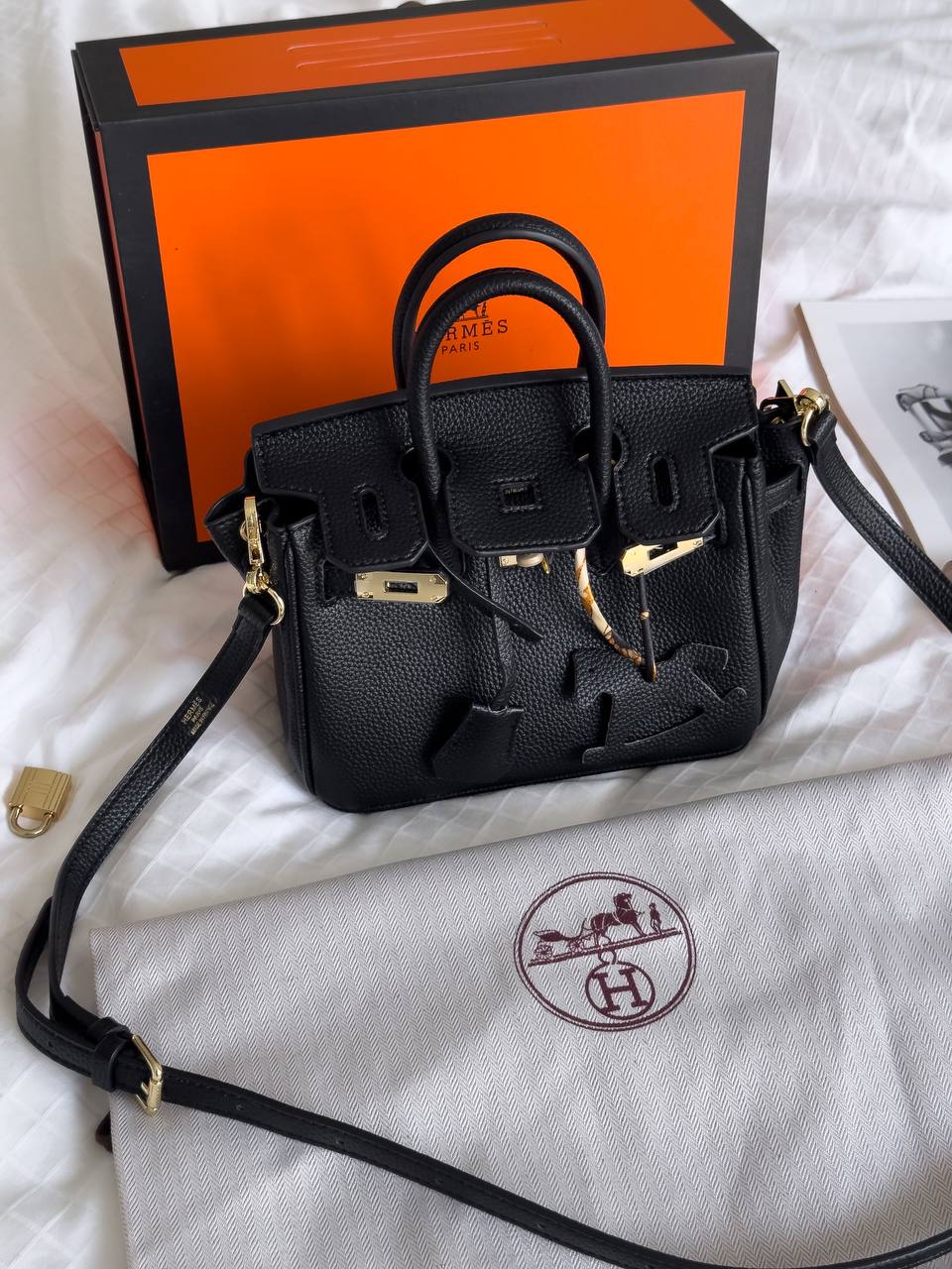 Hermès Birkin 20 Bag in Black Leather - 5