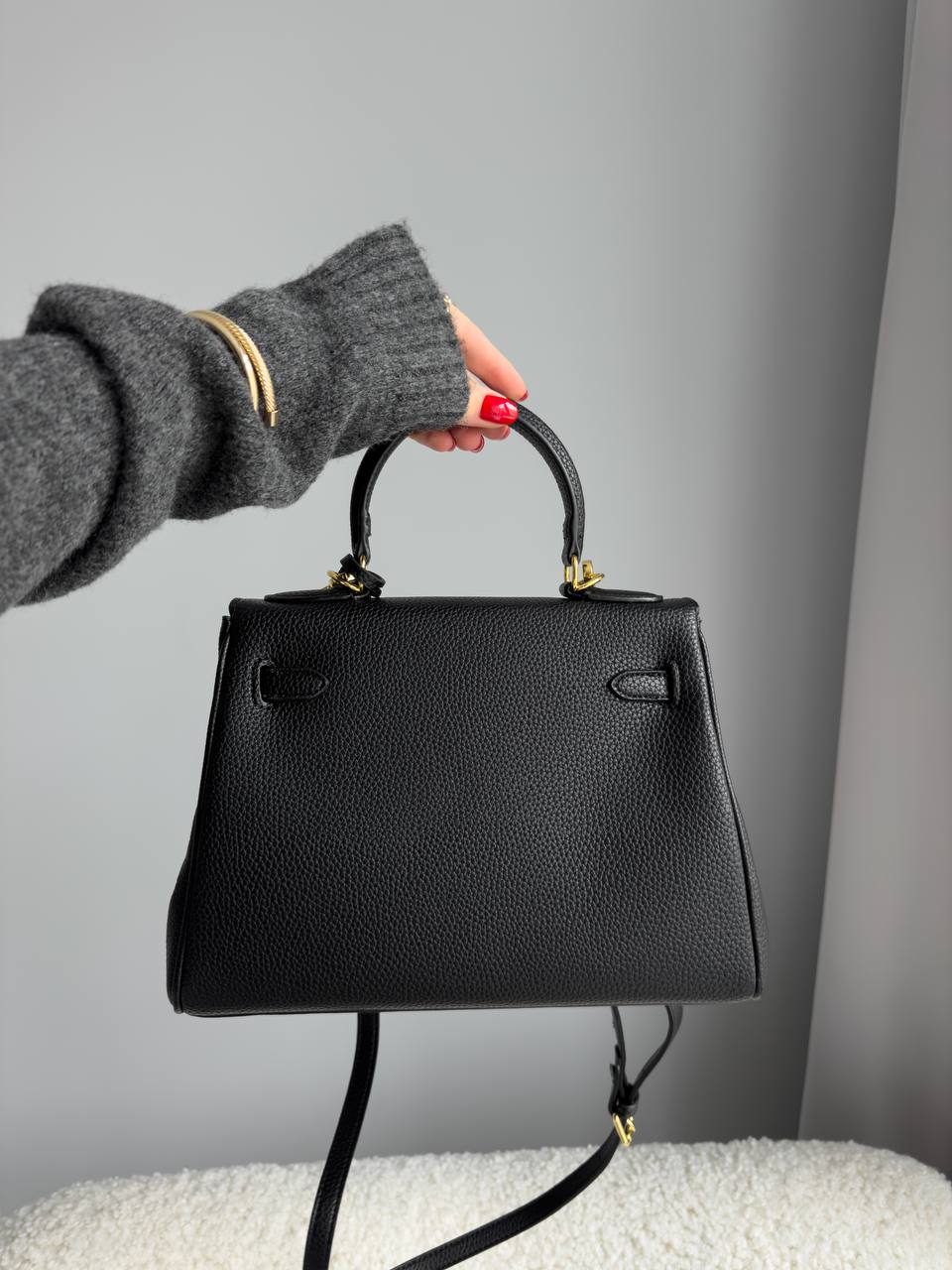 Hermès Kelly 25 Sellier Epsom Leather Bag in Rouge H Black - 12