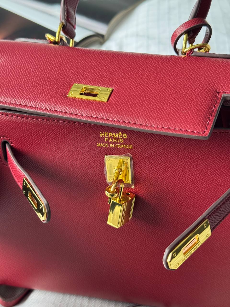 Hermès Kelly 25 Sellier Epsom Leather Bag in Rouge H (Bordeaux/Burgundy) - 22