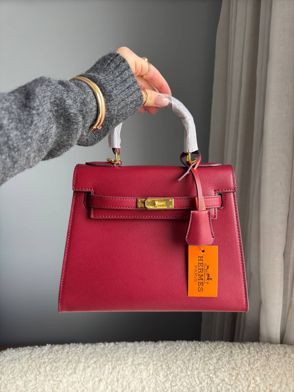 Hermès Kelly 25 Sellier Epsom Leather Bag in Rouge H (Bordeaux/Burgundy) - 5