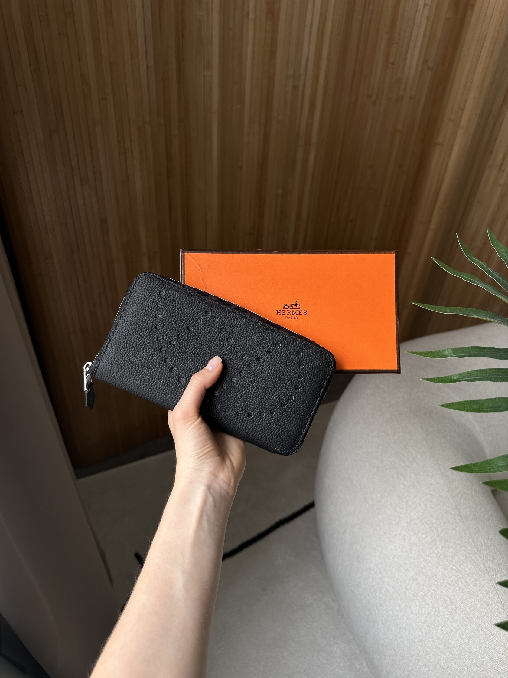 Hermes Evelyne Long Chevre Leather Long Bill Wallet Black - 6