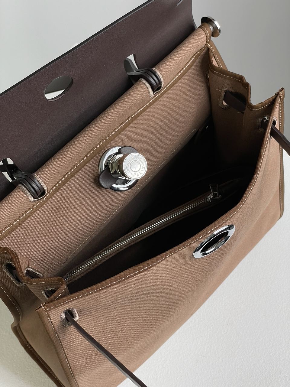 Hermes Herbag Zip 31 Bag Chocolate - 16