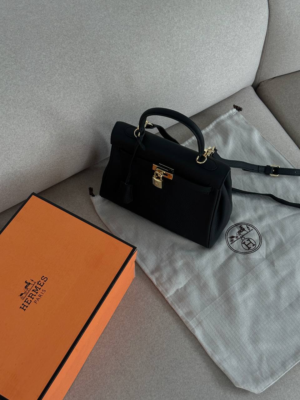 Hermes Kelly 25 Black/Gold - 16