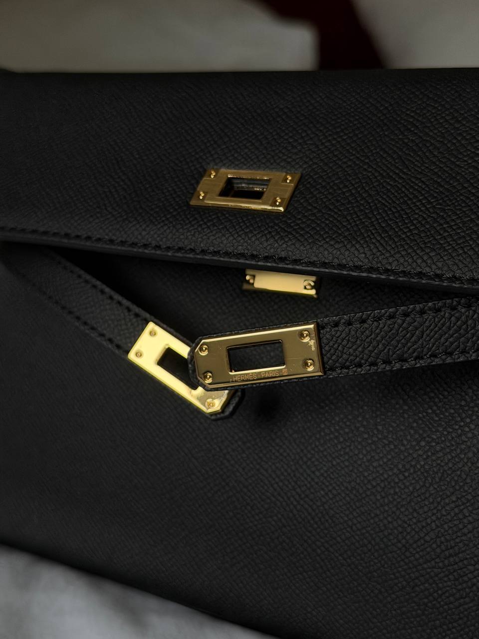 Hermes Kelly Pochette Black/Gold - 10