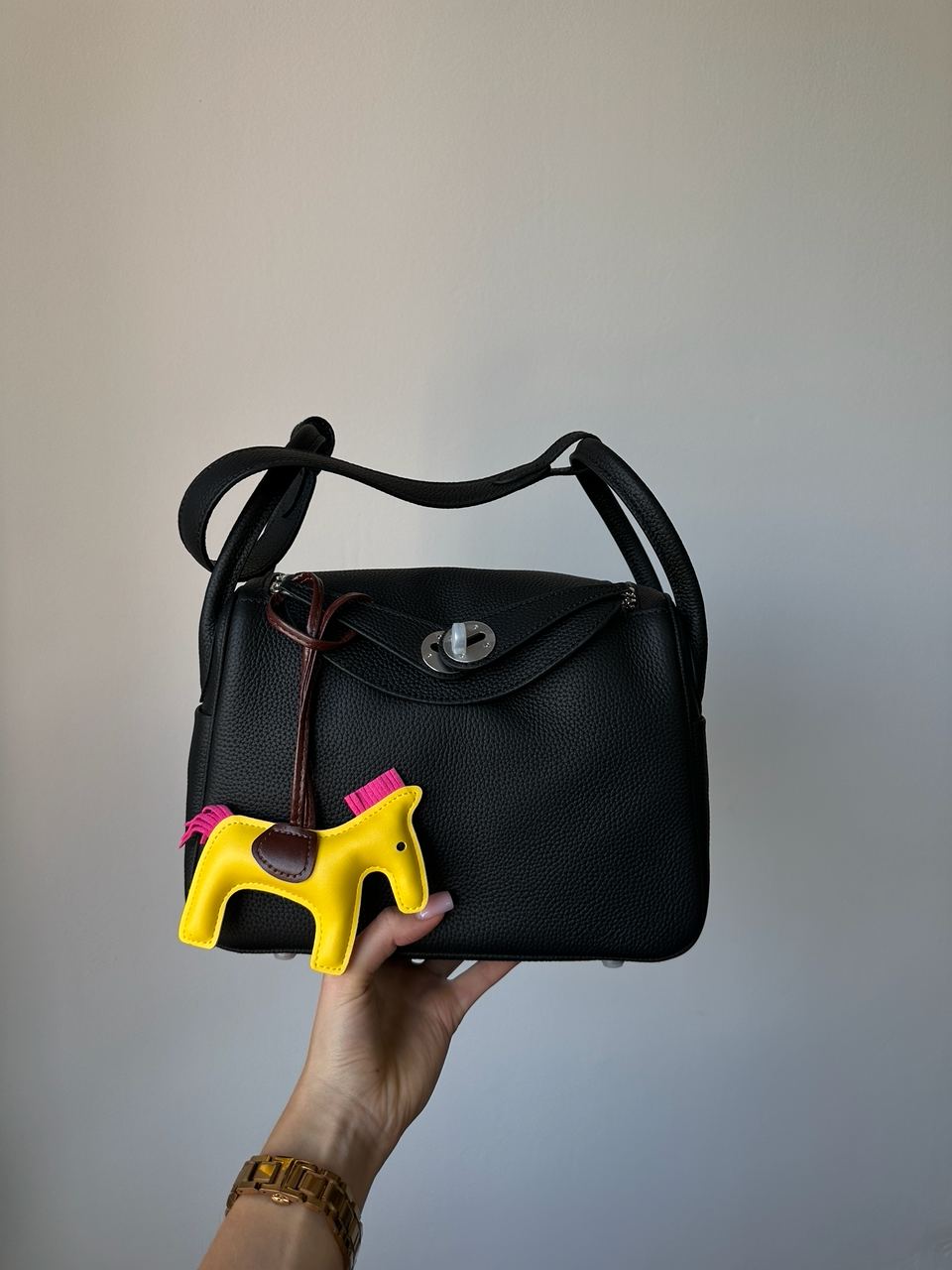 Hermes Lindy 26 Bag Black - 3