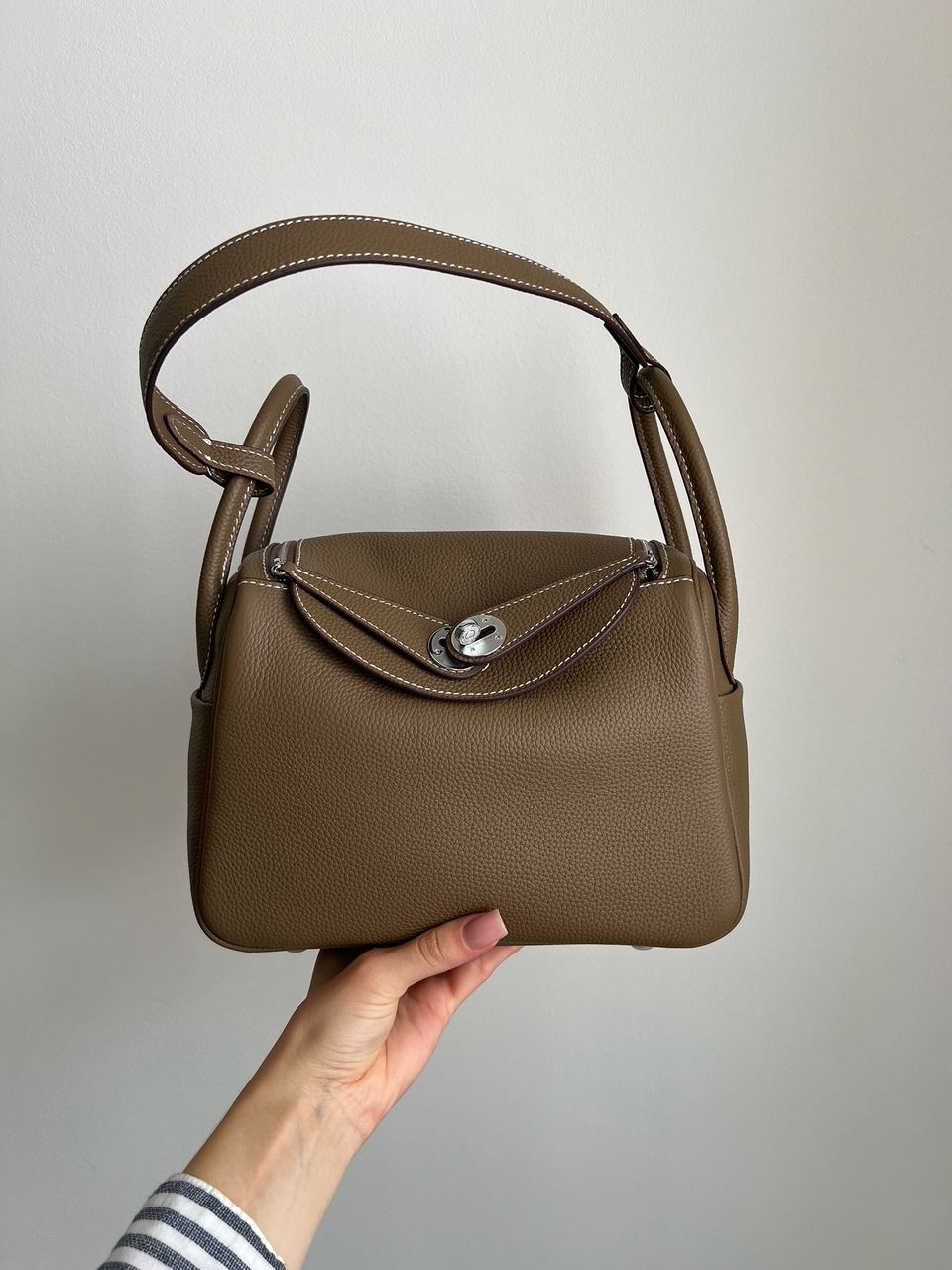 Hermes Lindy 26 Bag - 2