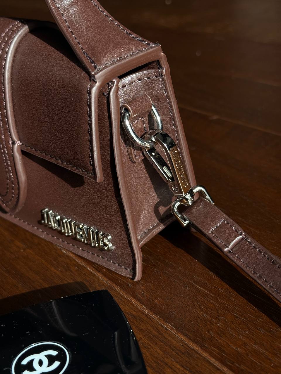 Jacquemus Le Bambino Mini Leather Shoulder Bag in Brown - 8