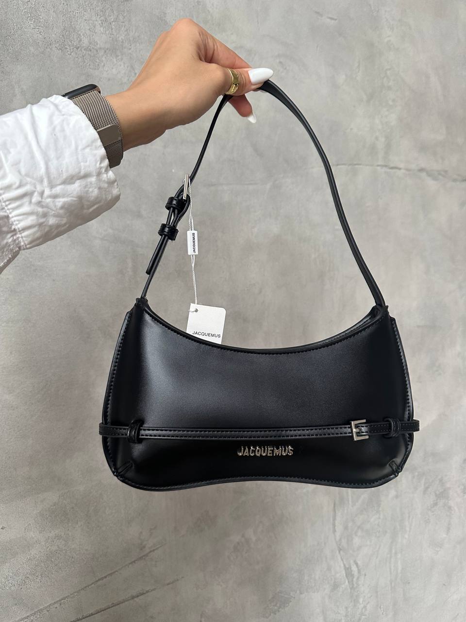 Jacquemus Le Bisou Ceinture Leather Shoulder Bag in Black - 2