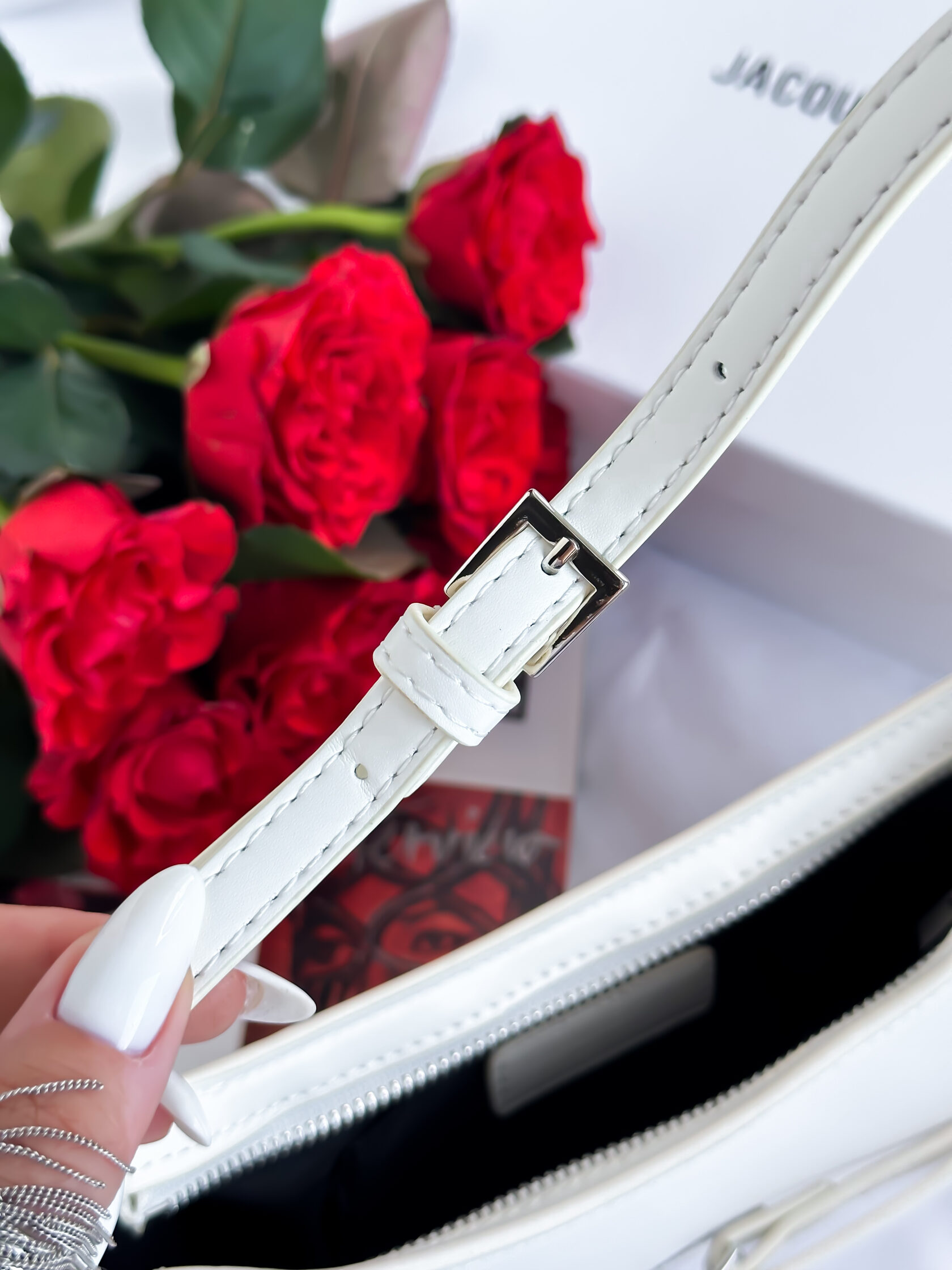 Jacquemus Le Bisou Ceinture Leather Shoulder Bag in White - 7