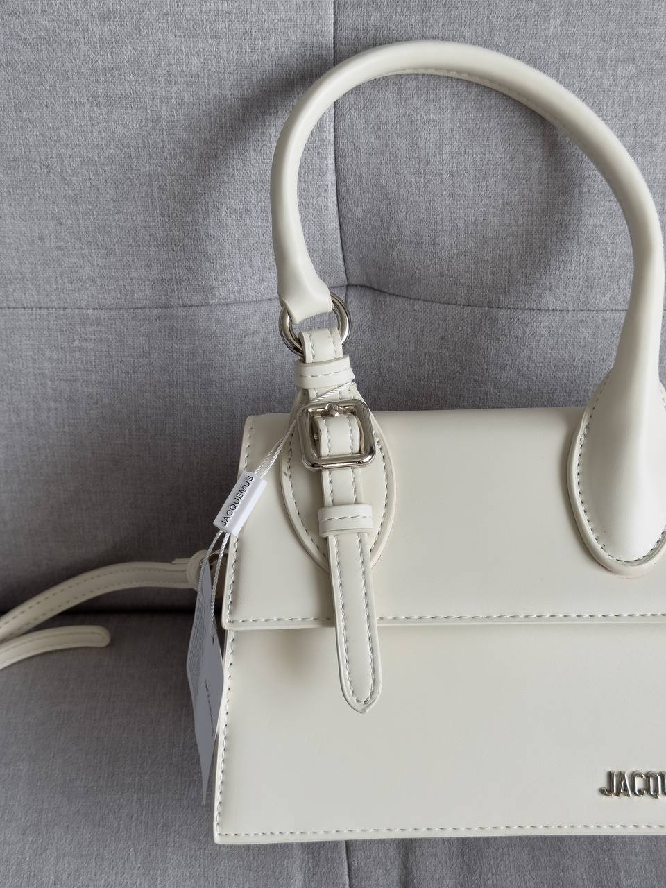 Jacquemus Le Chiquito Moyen Boucle Whte - 11