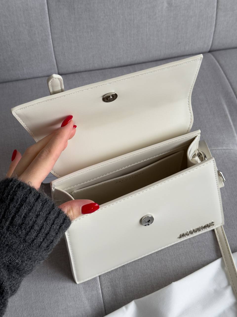 Jacquemus Le Chiquito Moyen Boucle Whte - 16