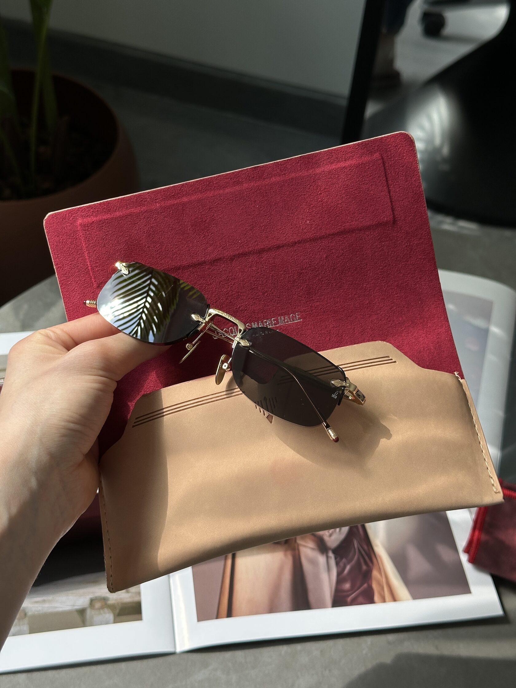 Jacquemus Marie Mage Black/Gold JMMF040 - 3