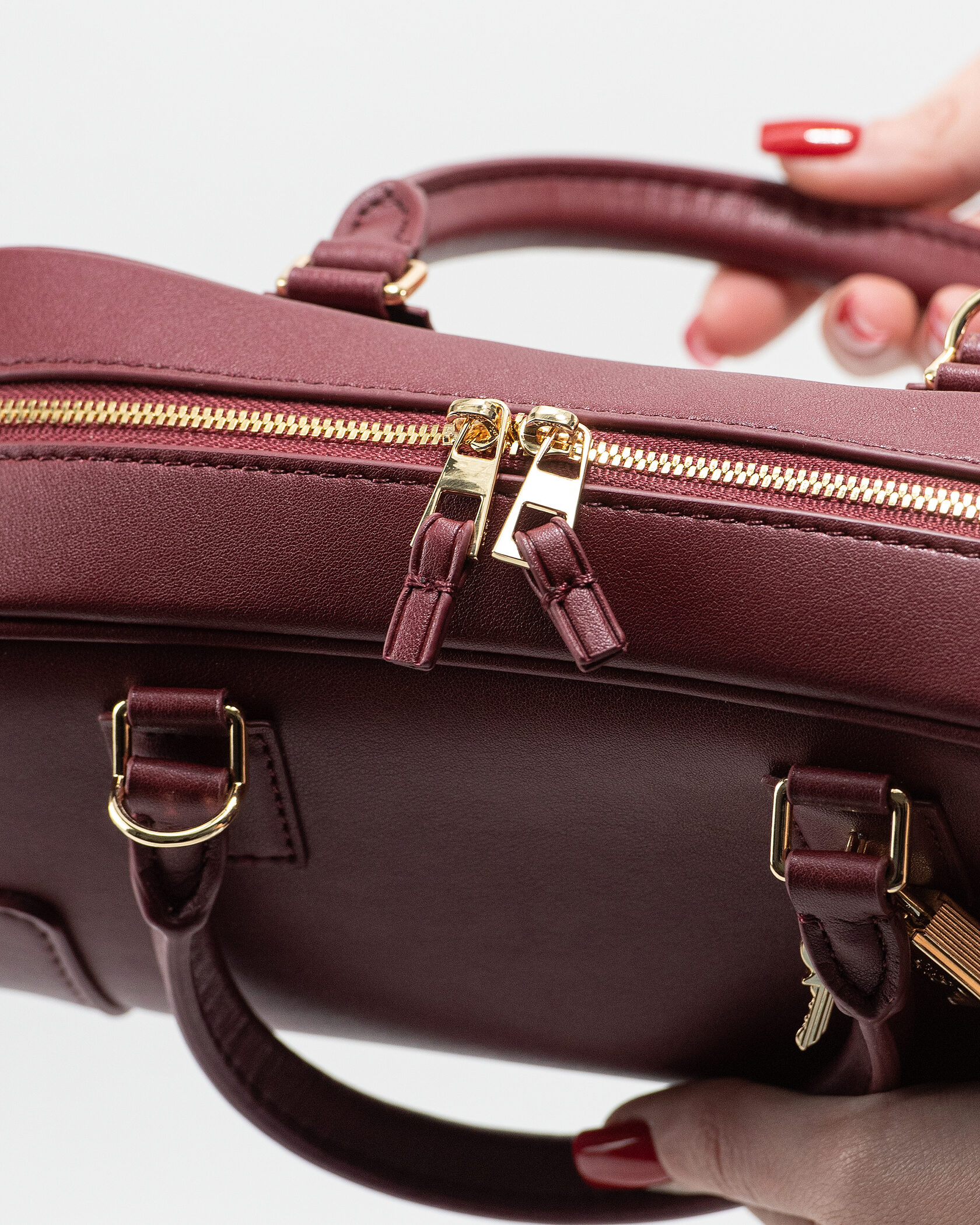 Loewe Amazona 23 Cropped Bag in Nappa Calfskin Burgundy - 10