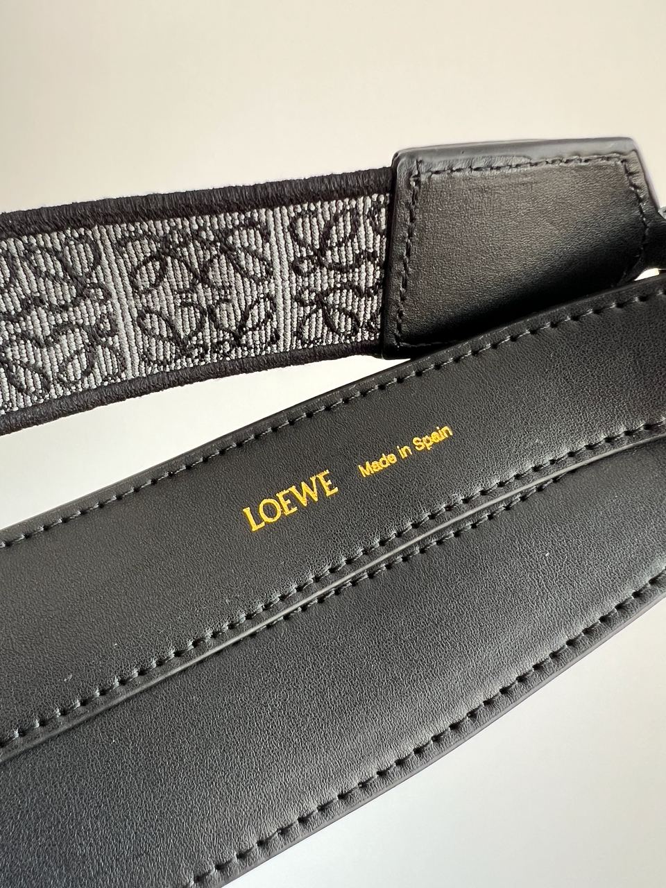 Loewe Luna Leather Shoulder Bag in Black - 7