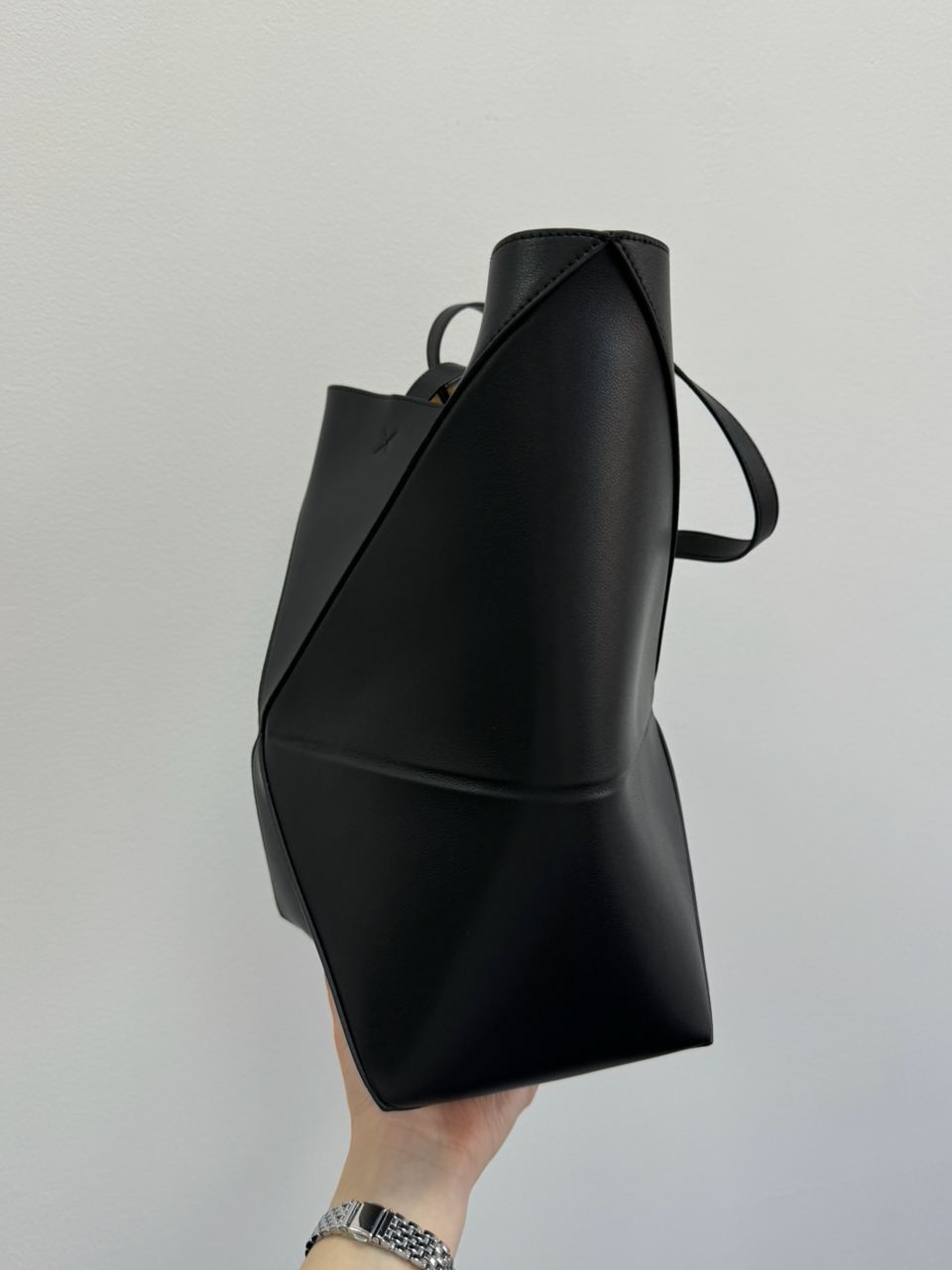 Loewe Medium Puzzle Leather Tote Bag - 21