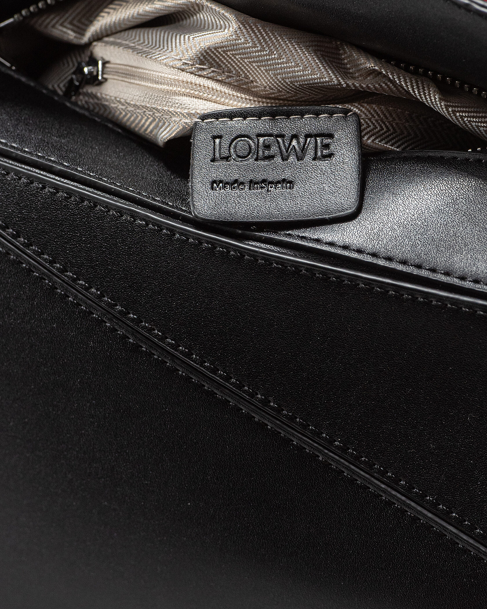 Loewe Paula's Ibiza Puzzle Bag In Classic Calfskin Black - 15
