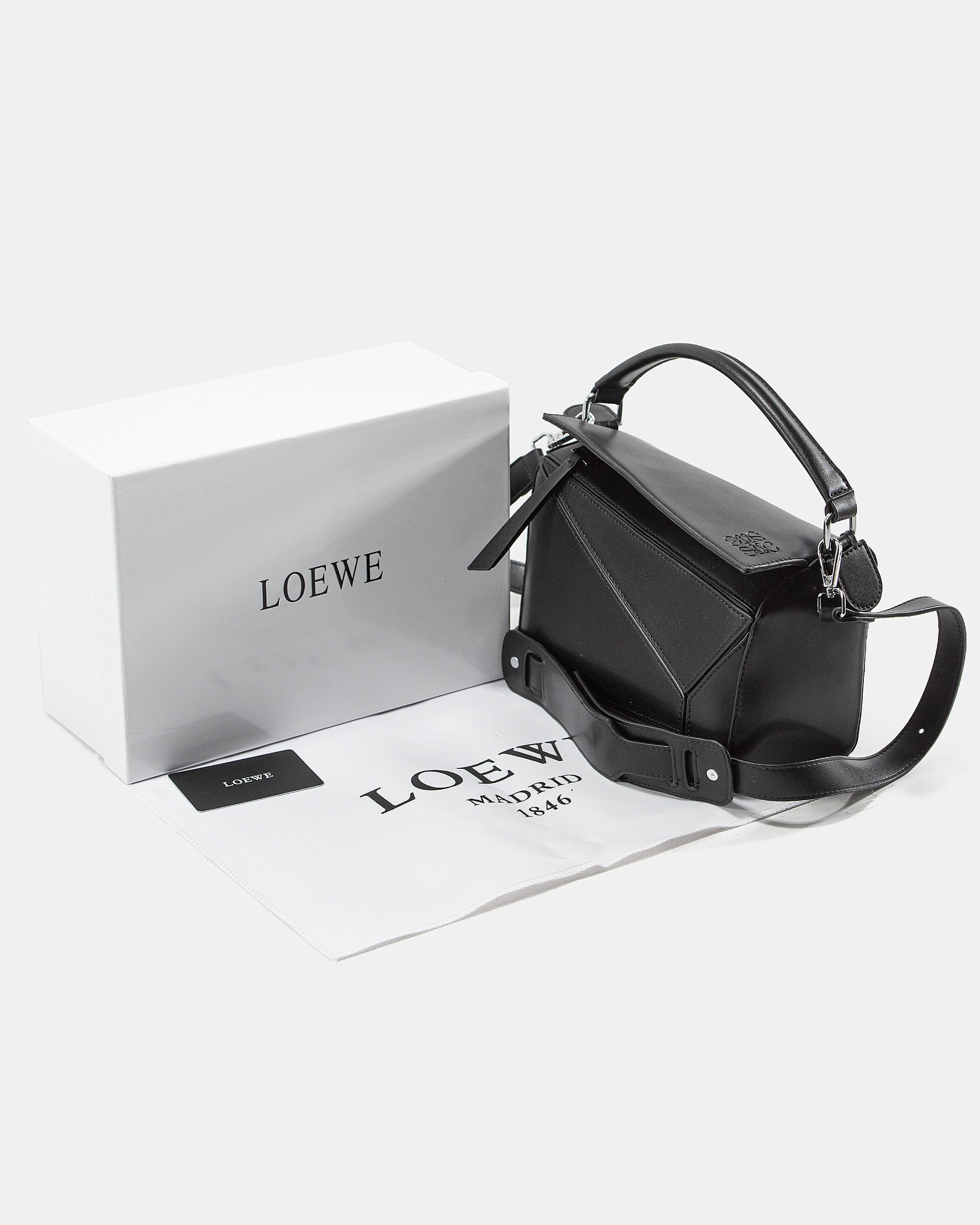 Loewe Paula's Ibiza Puzzle Bag In Classic Calfskin Black - 2