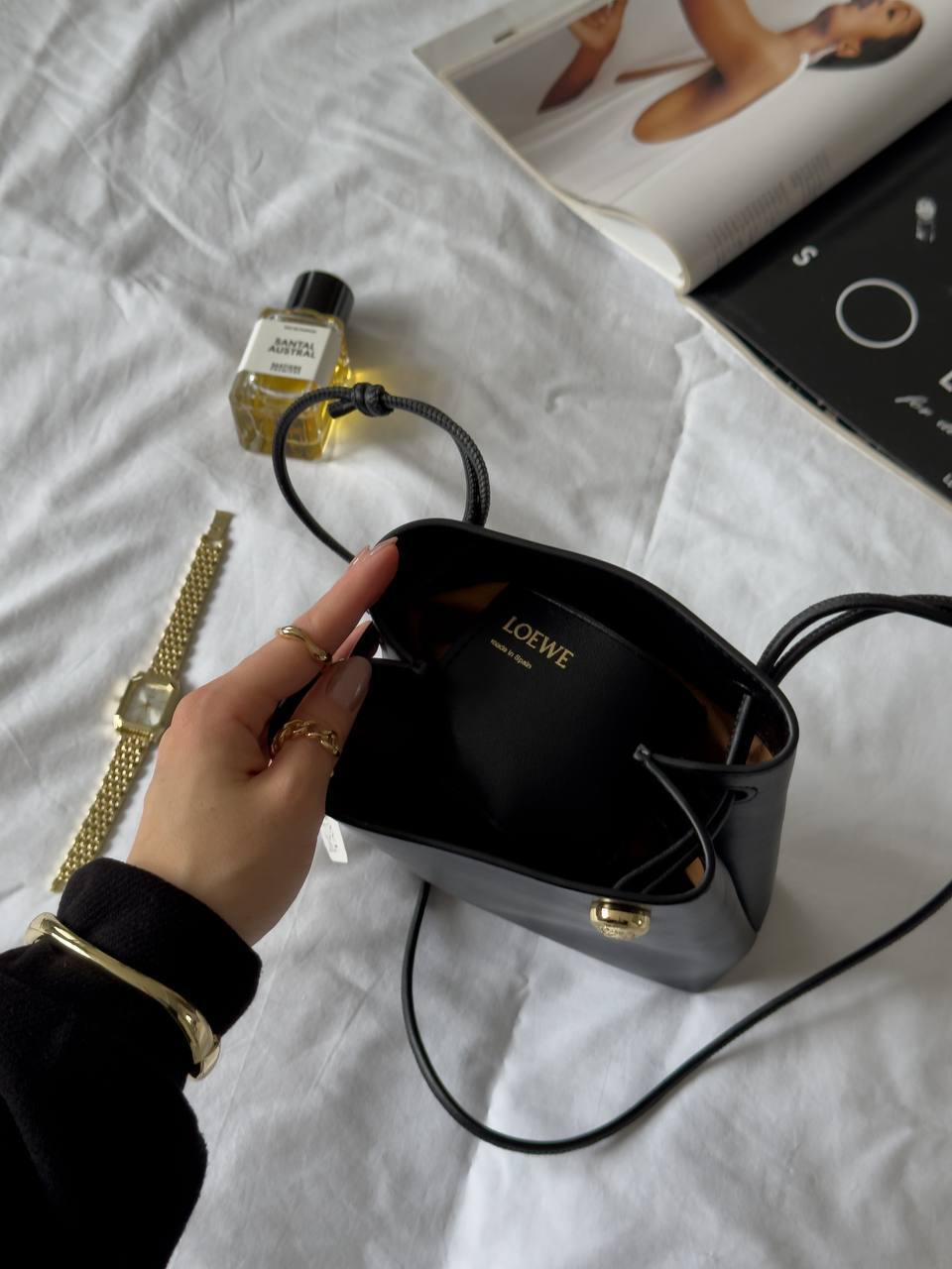 Loewe Pebble Smooth Leather Pouch Black - 11