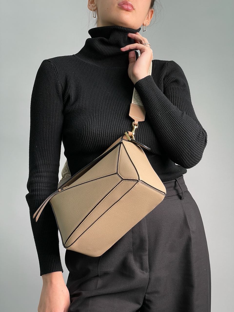 Loewe Small Puzzle Bag in Classic Calfskin Beige - 7