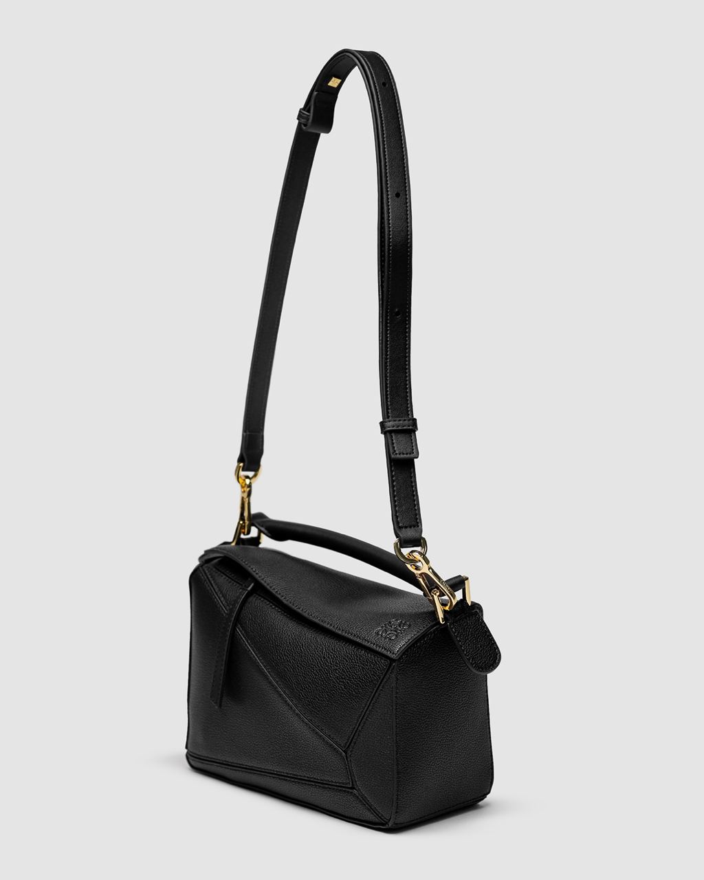 Loewe Small Puzzle Bag in Classic Calfskin Black - 5