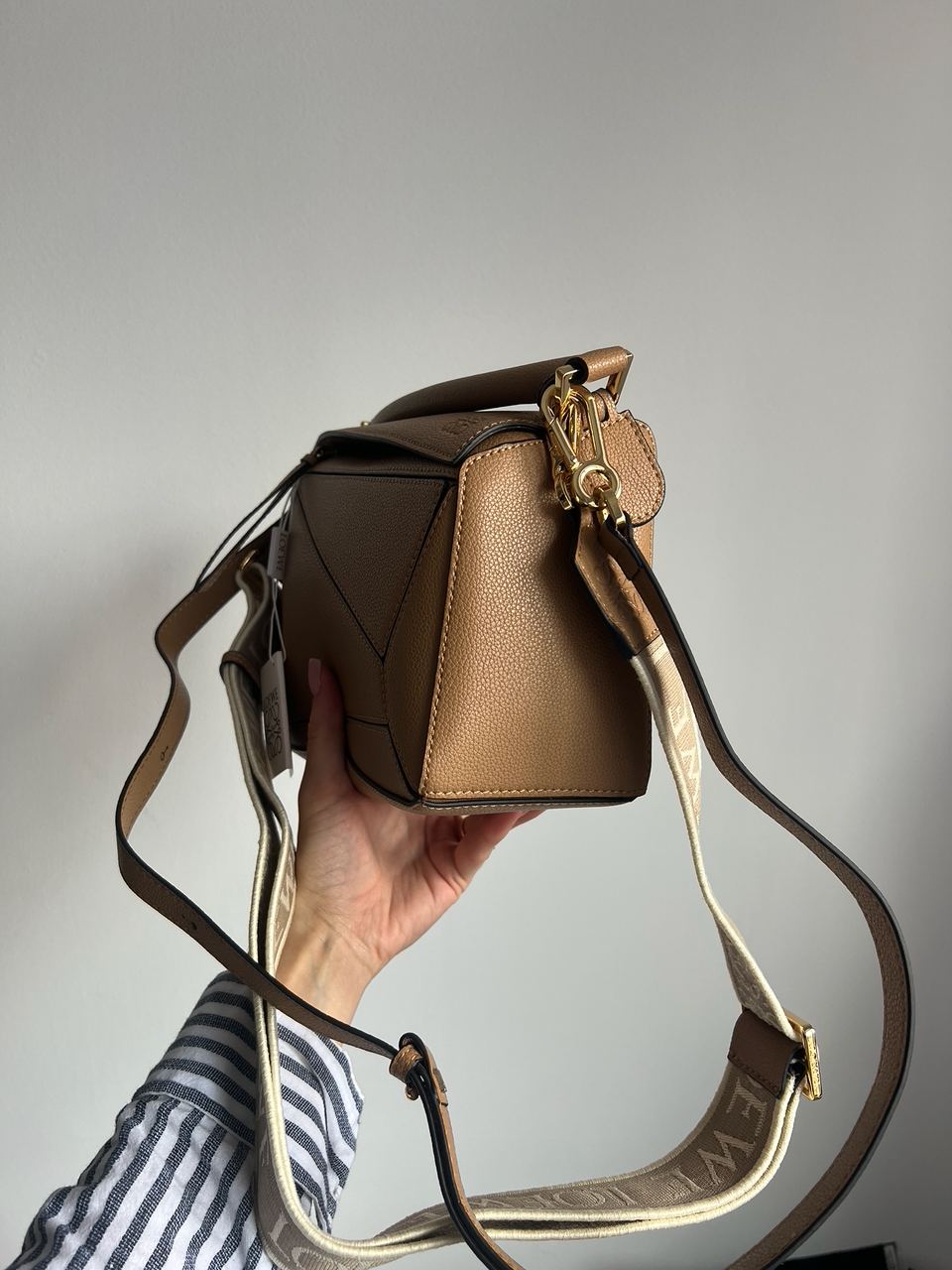 Loewe Small Puzzle Bag in Classic Calfskin Caramel - 7