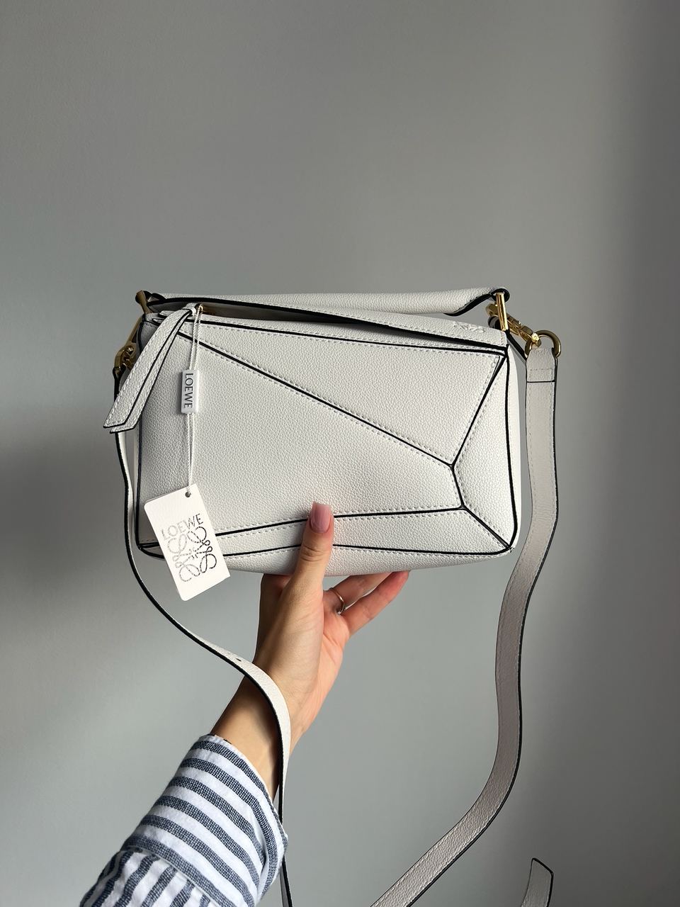 Loewe Small Puzzle Bag in Classic Calfskin White - 2