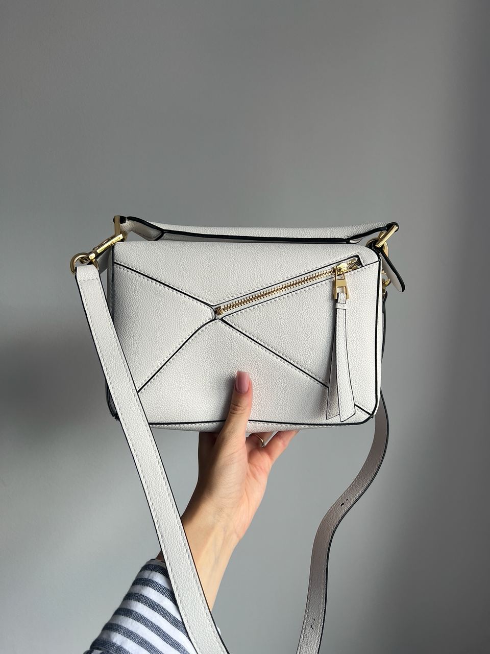 Loewe Small Puzzle Bag in Classic Calfskin White - 3