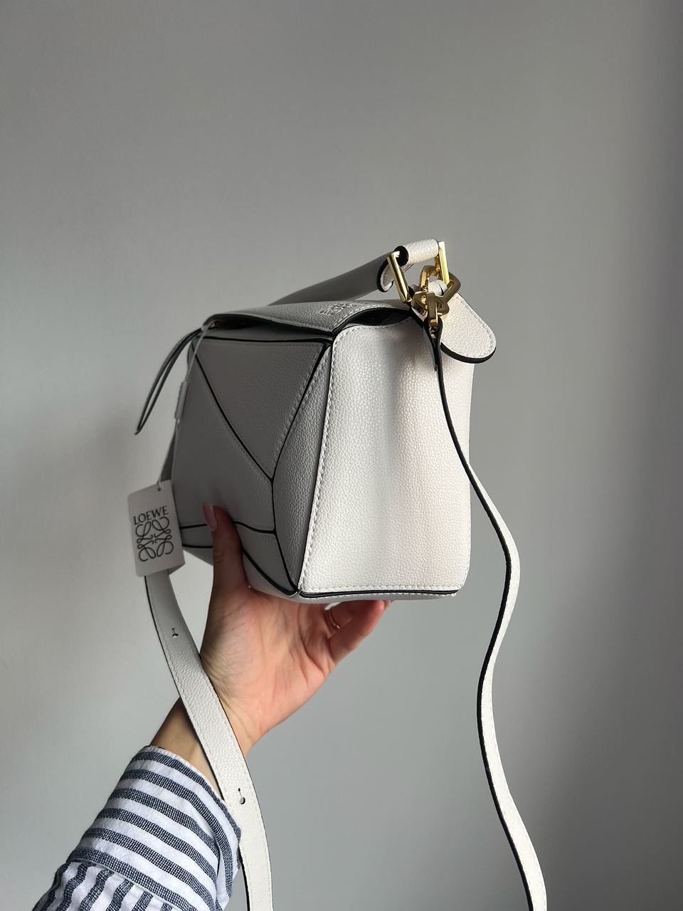 Loewe Small Puzzle Bag in Classic Calfskin White - 4