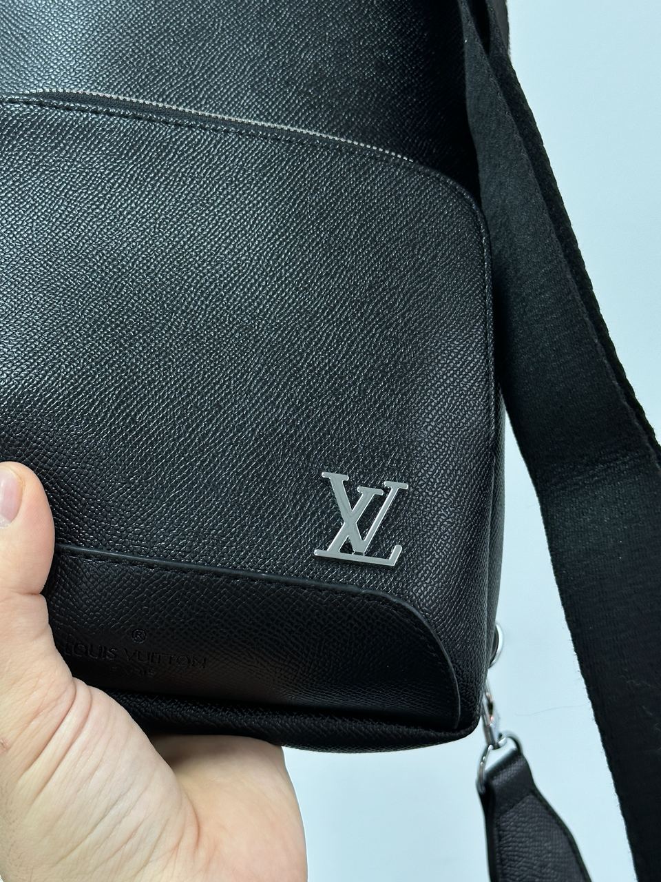 Louis Vuitton Avenue Slingbag NM Black/Silver - 12