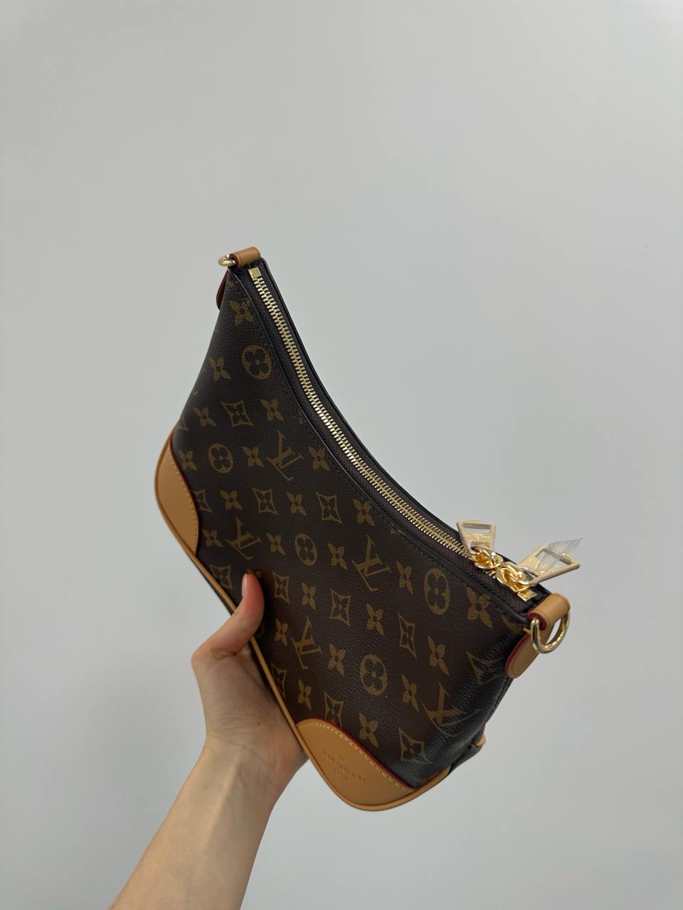 Louis Vuitton Boulogne Monogram Canvas - 9